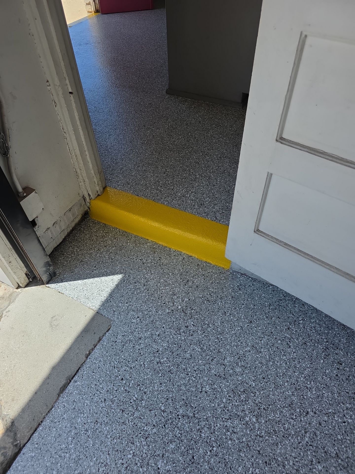 Simiron Stargazer Epoxy Coating for Commercial Auto Shop in Arroyo Grande by MGP Coatings