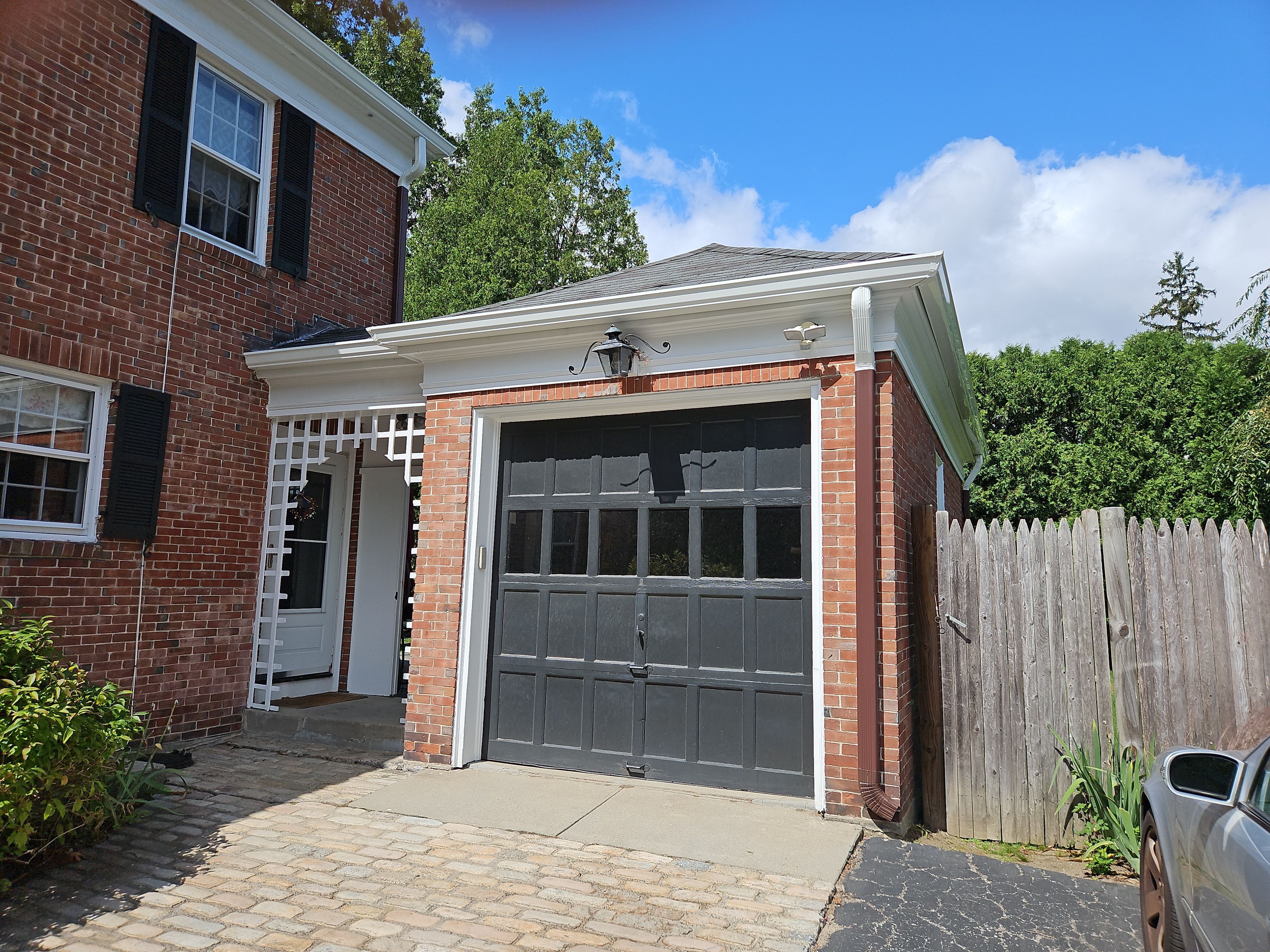 Gutter Installation using 6" K-Style Aluminum Gutter by Gutter Pro Enterprises