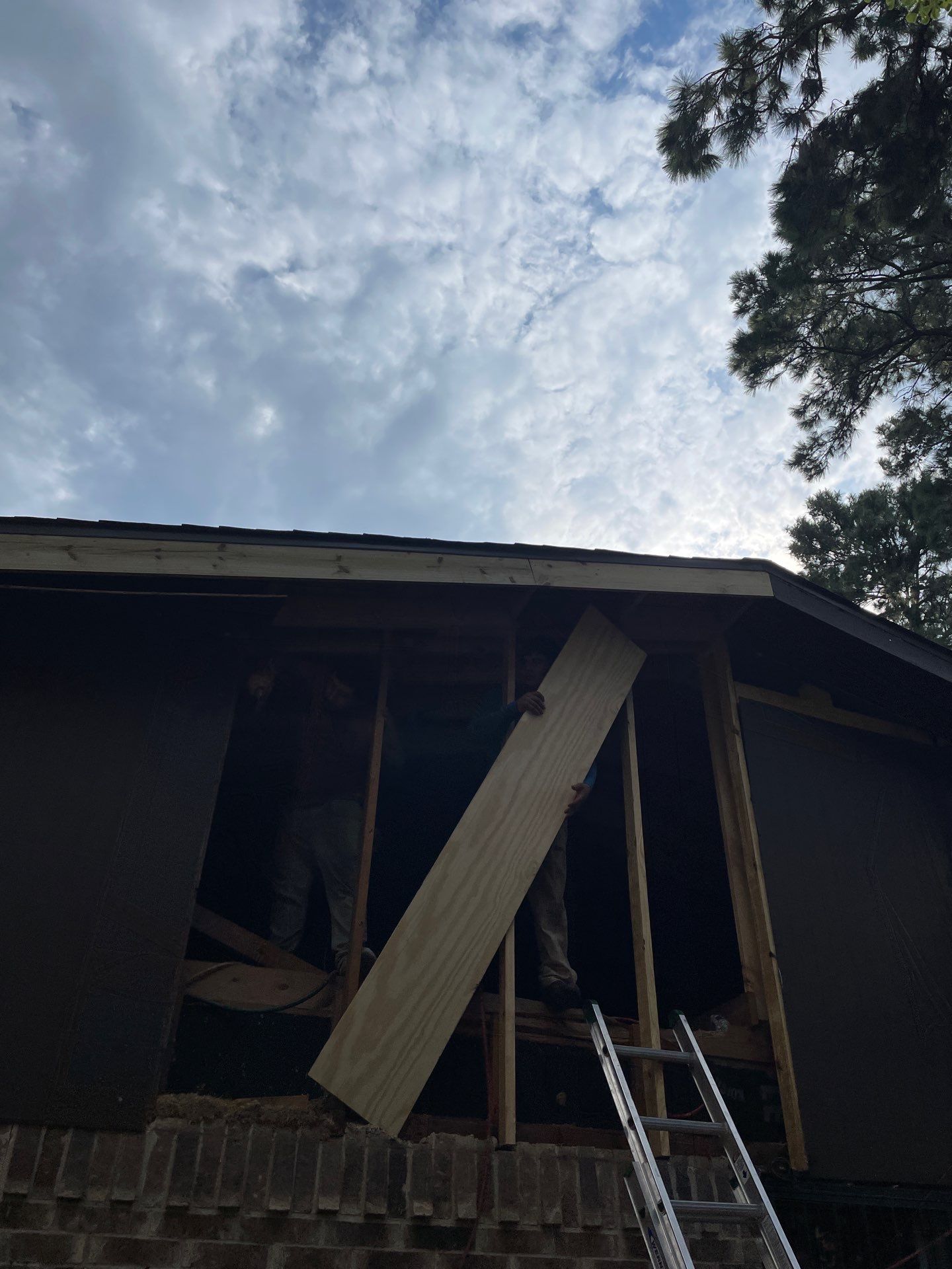 Residential Roofing Installation using Owen's Corning Duration (Lifetime) Shingles by Roof Repair Company