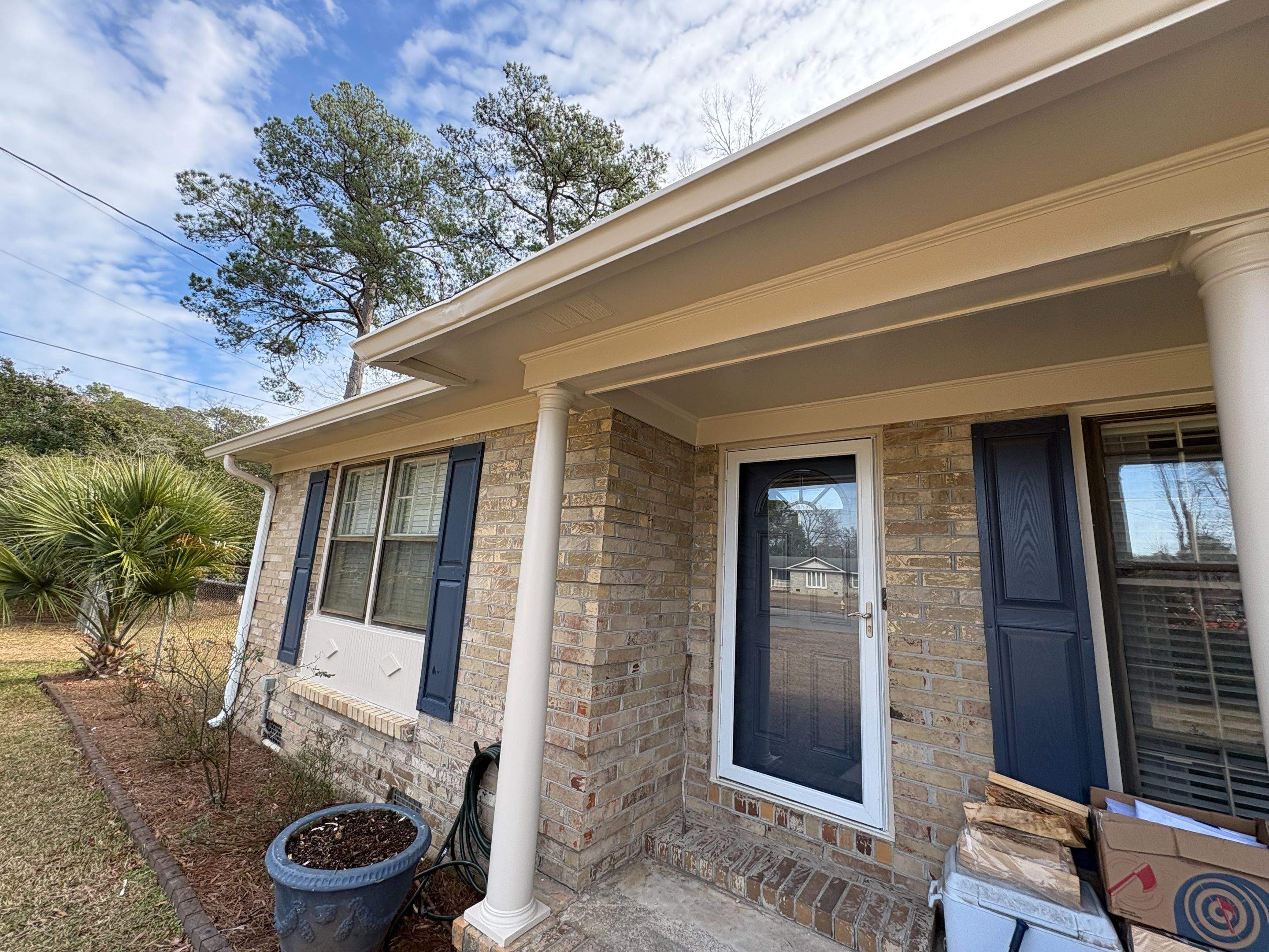 Travis & Morgan’s Interior Refresh and Exterior Trim Update by Pathway Home Painting & Improvements