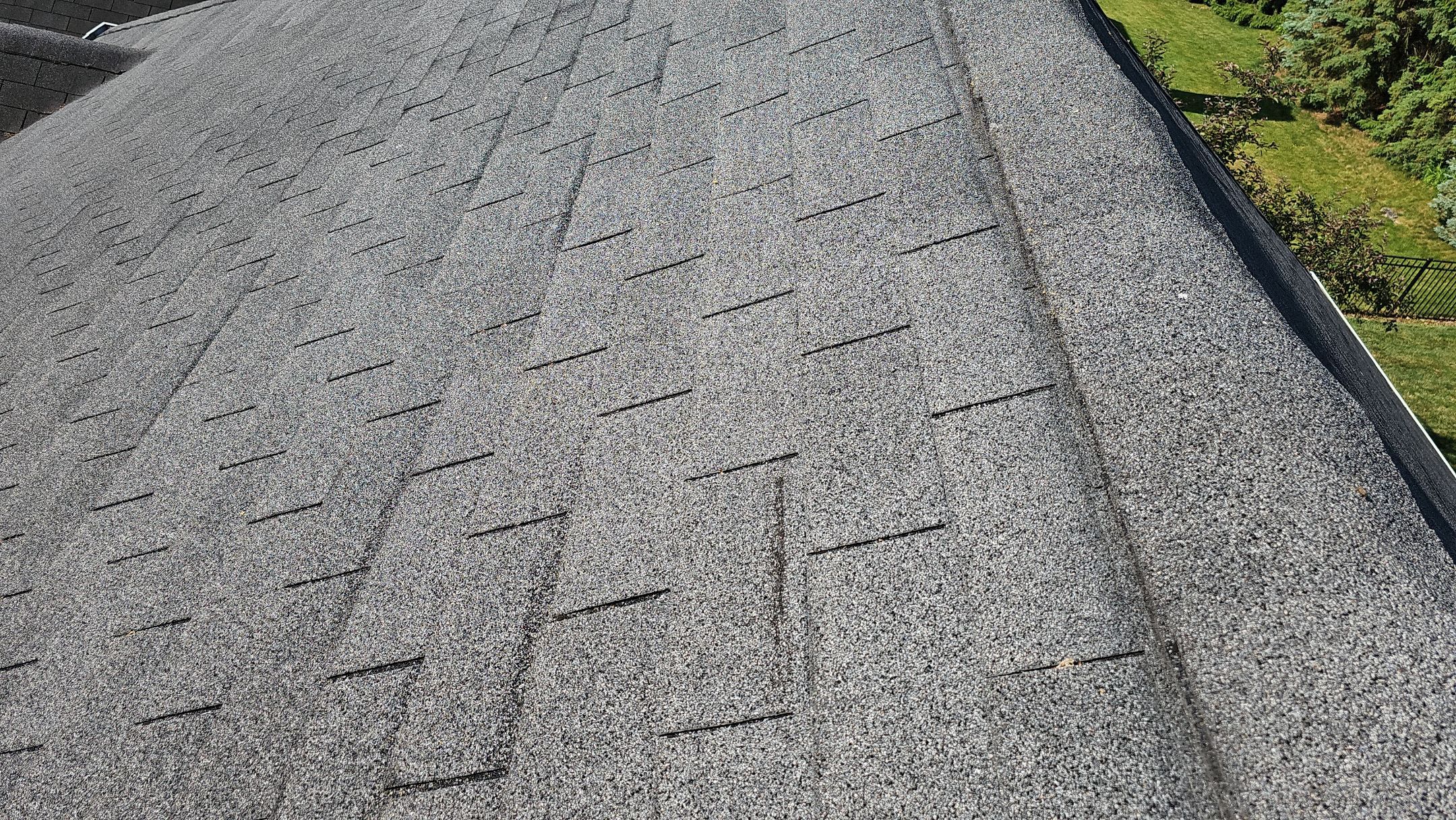 ATLAS PINNACLE COLOR: HEARTHSTONE by Eagle Eye Roofing