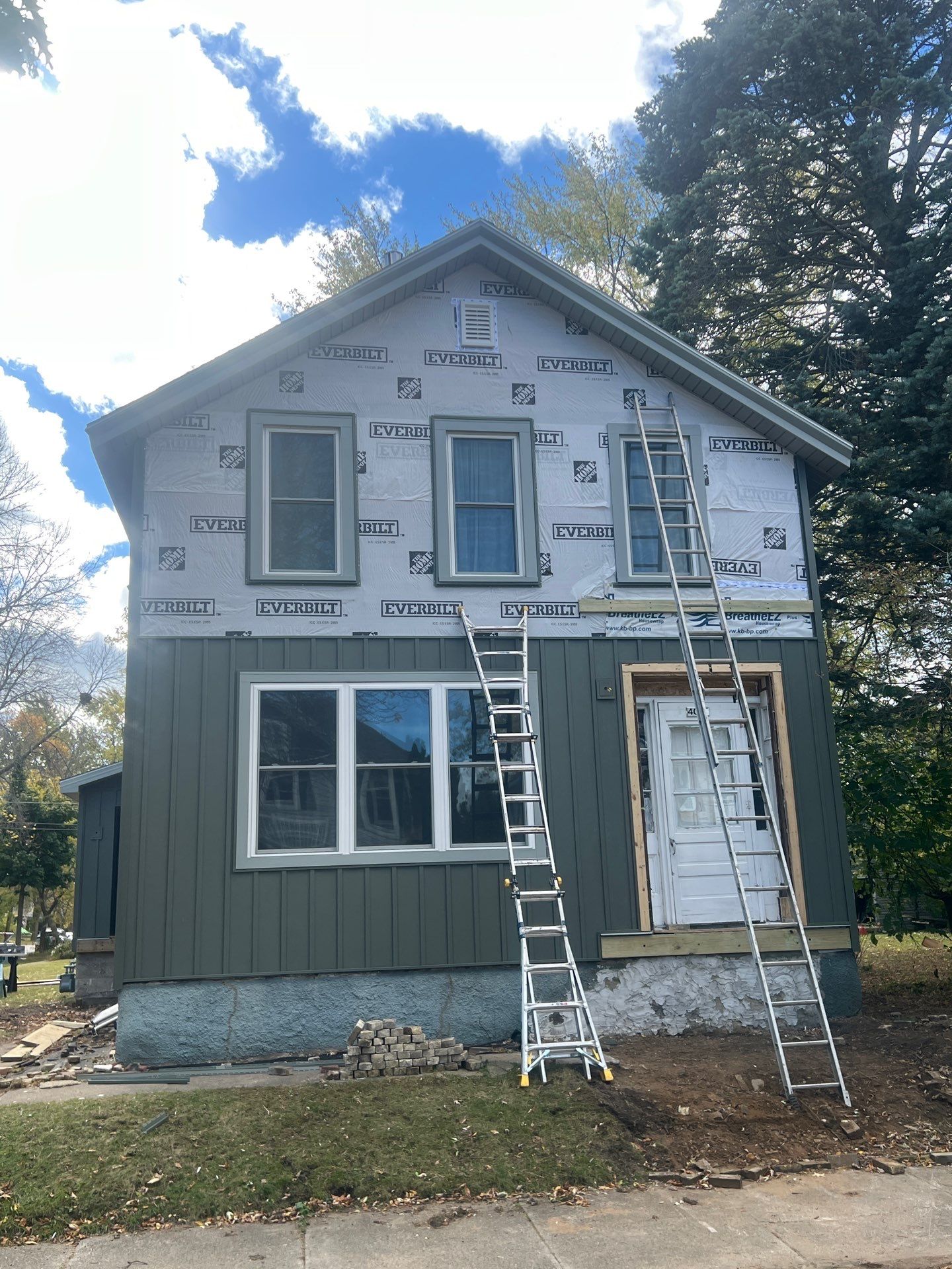 FULL HOME SIDING MAKEOVER SHEBOYGAN  by Gellings Roofing & Siding