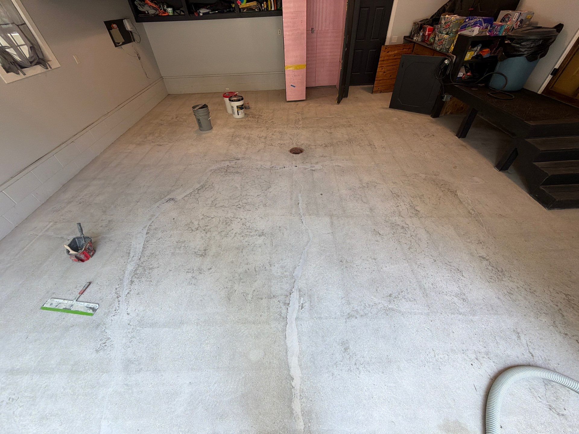 Garage Epoxy Flake Floor and Concrete Crack Repair in Twin Lake by Gordon Painting