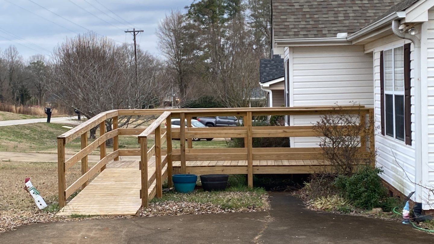 Fence using Wood Sealant by DuraSeal
