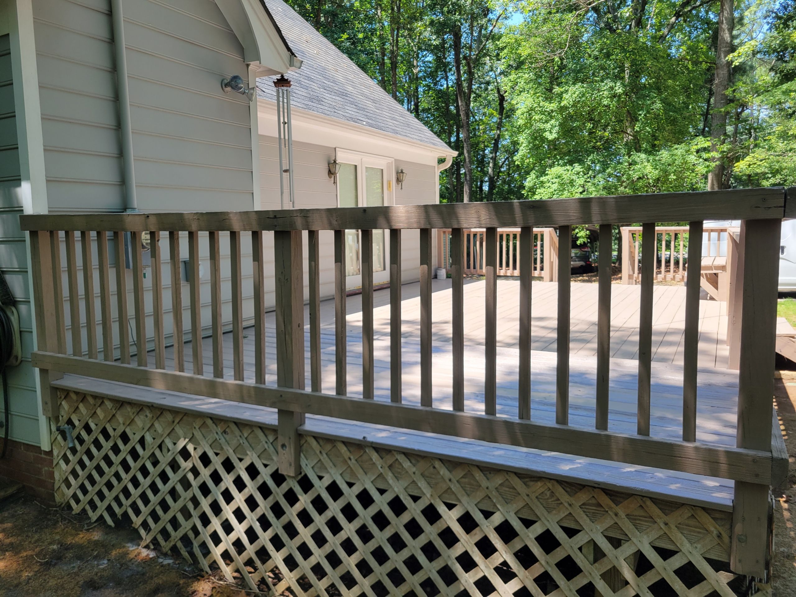 Weathered Deck using AcryFin by DuraSeal
