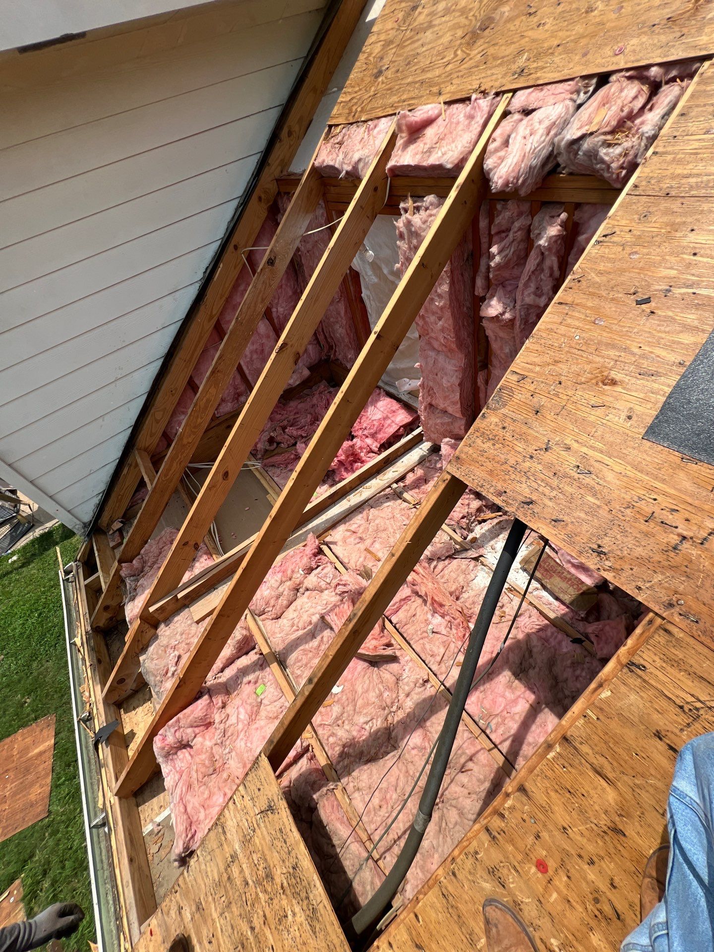 Residential Roofing Installation using Owen's Corning Duration (Lifetime) Shingles by Roof Repair Company