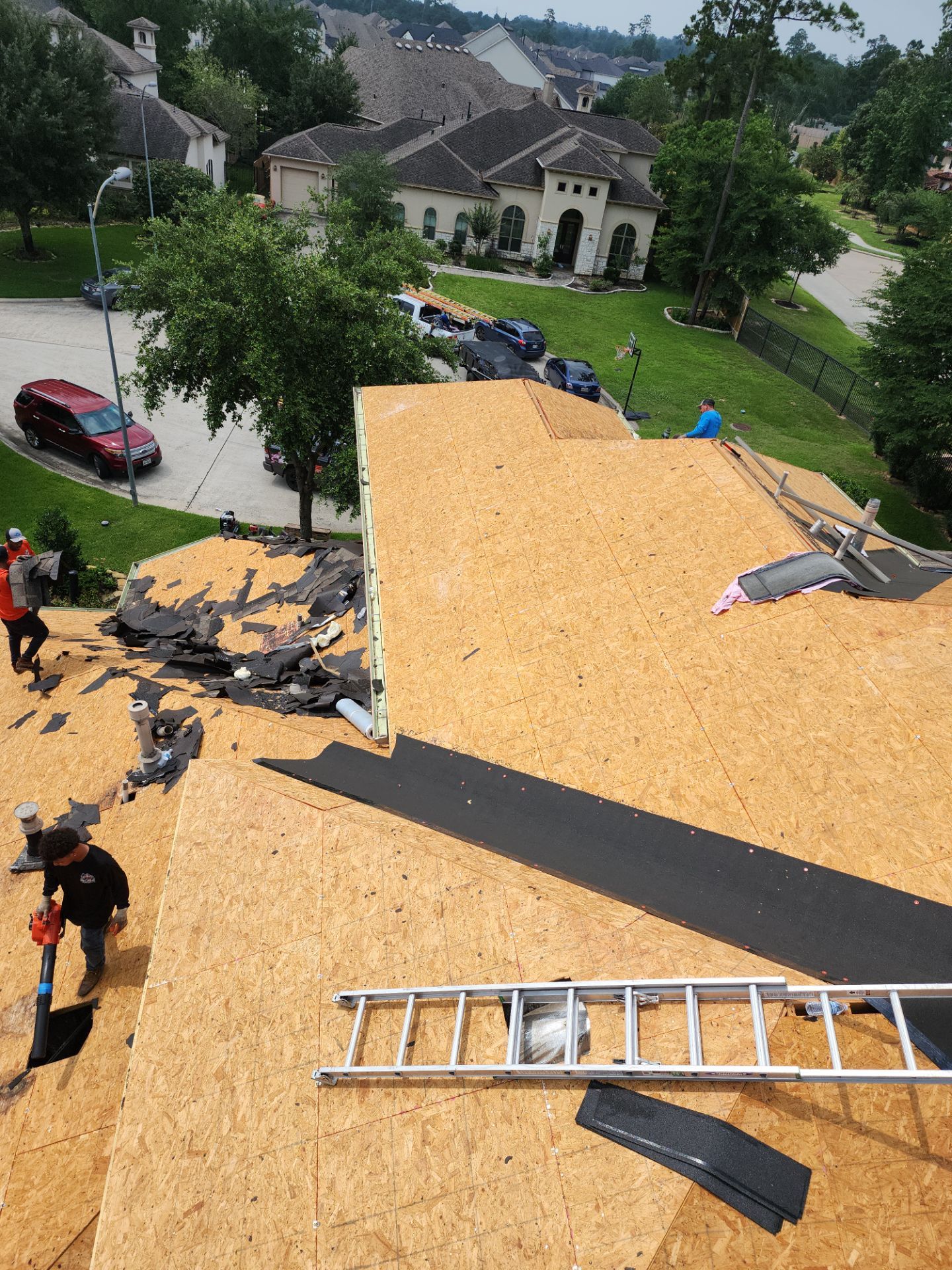 Residential Roofing Installation using Owen's Corning Duration (Lifetime) Shingles by Roof Repair Company