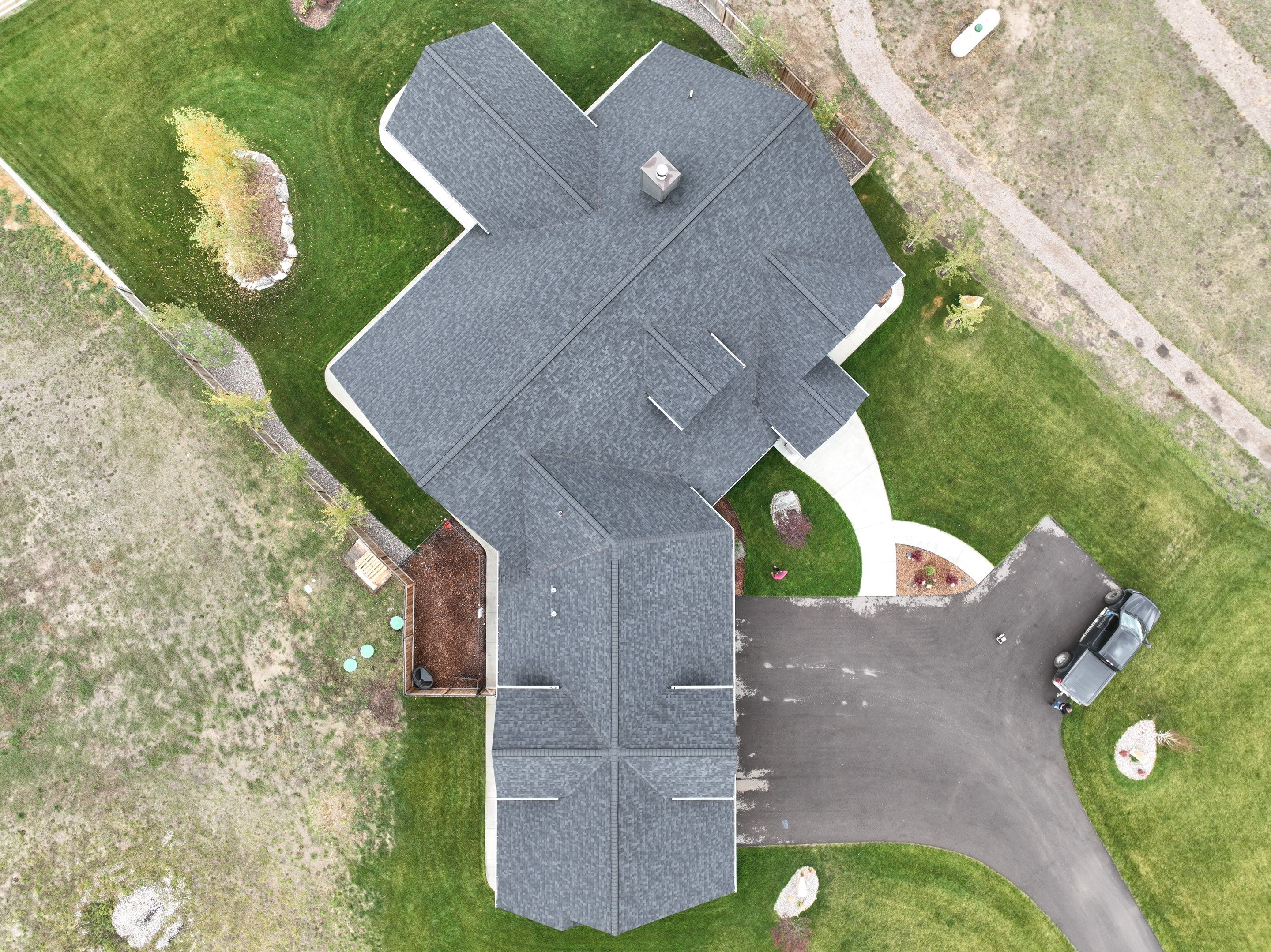 Owens Corning TruDefinition Duration - Onyx Black by Montana Roofing Solutions