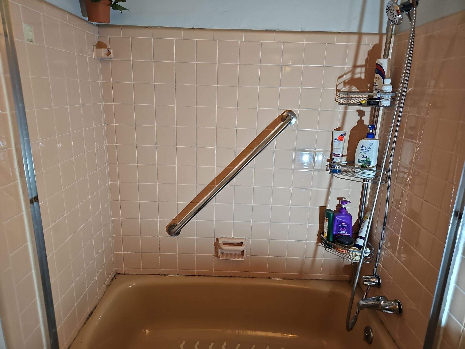 Handyman Projects by Hangman Mounting & Installation 