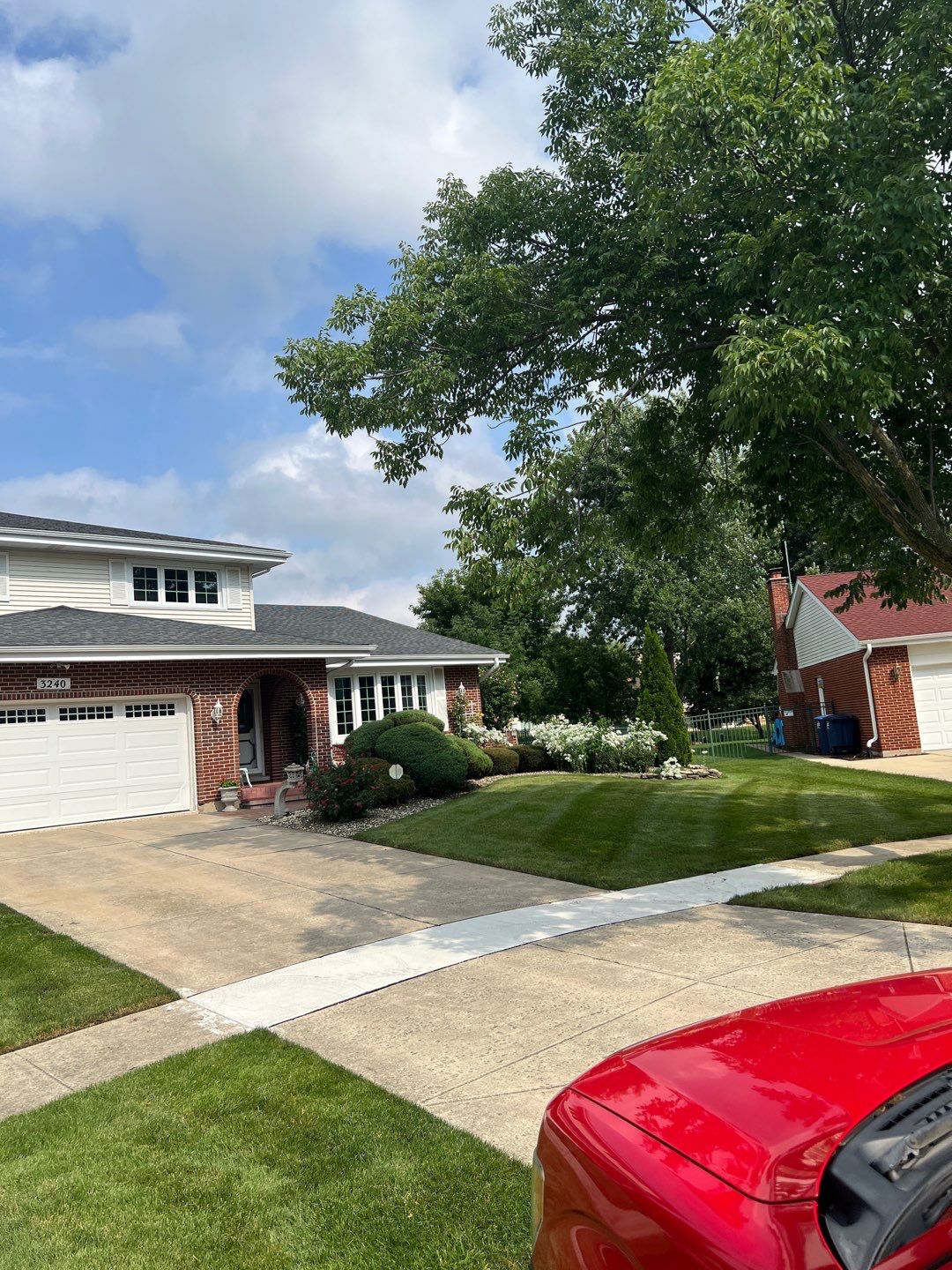 Scrub Bee's Pressure Washing LLC featured photo.