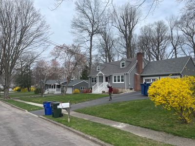 Residential Roofing Installation using Tamko Slatestone gray