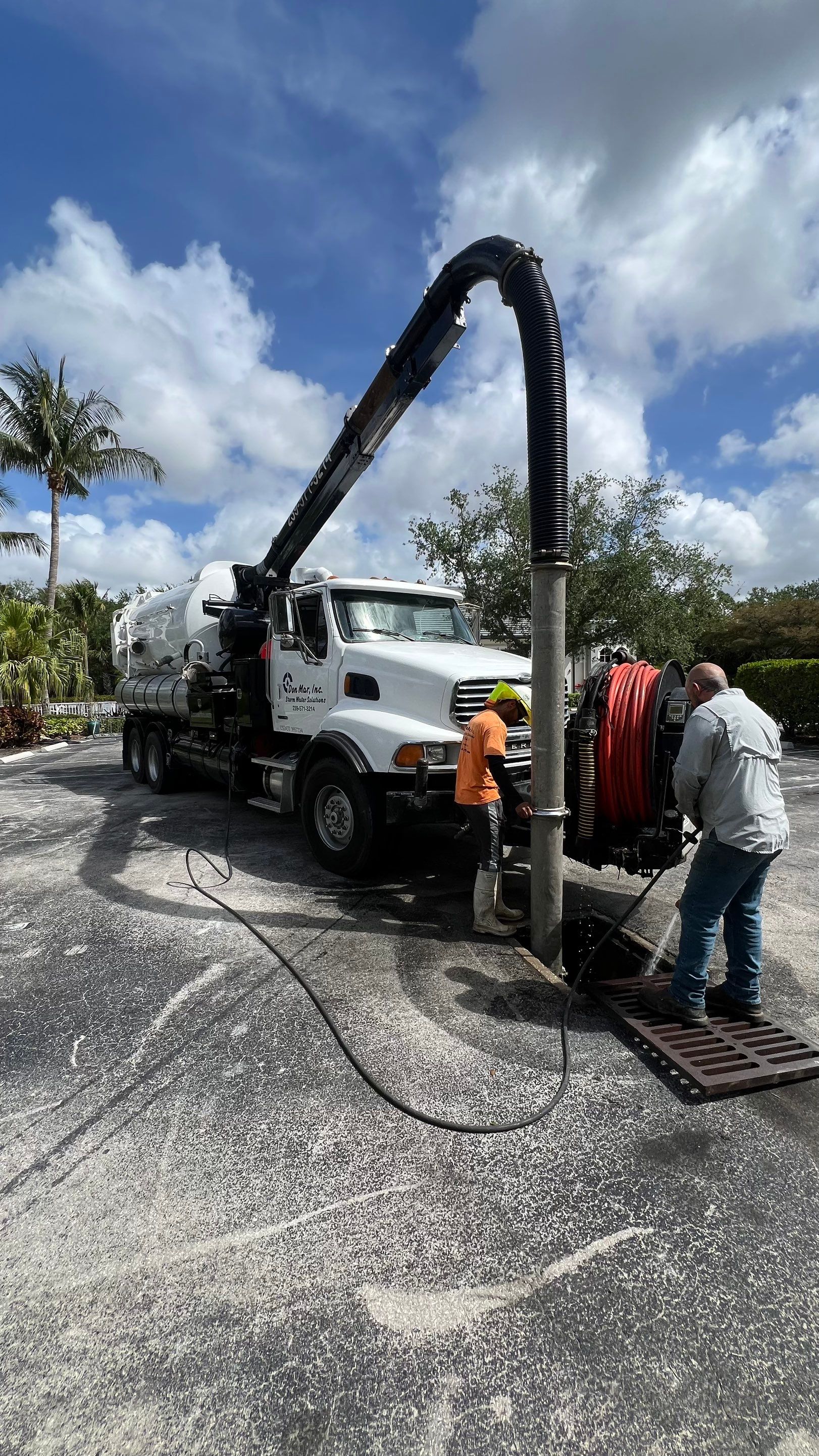 Estero Community Stormwater System Maintenance by APS Power & Water