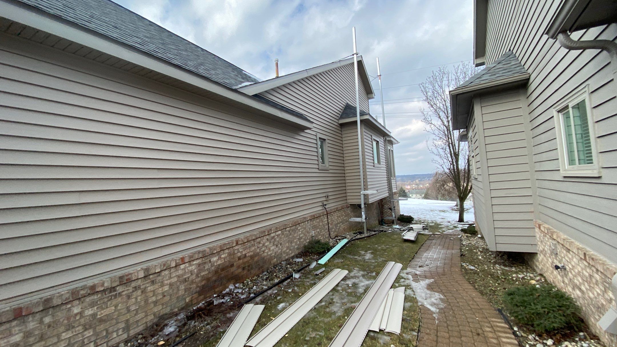 Siding Replacement using Certainteed Monogram D5 by 180 Contractors