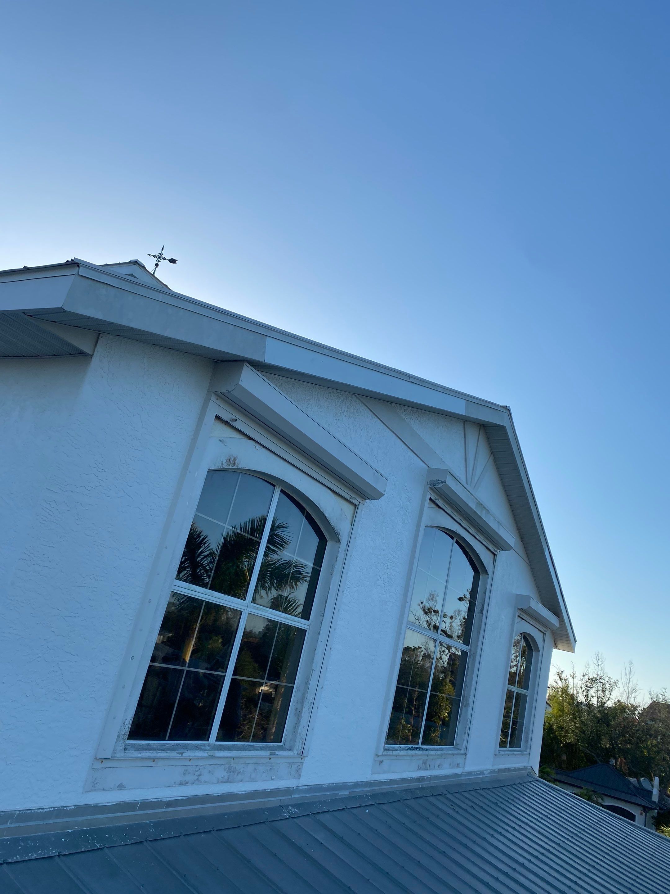 Seamless Gutter Installation for Beach Homes in Sarasota FL by Gutter Professors