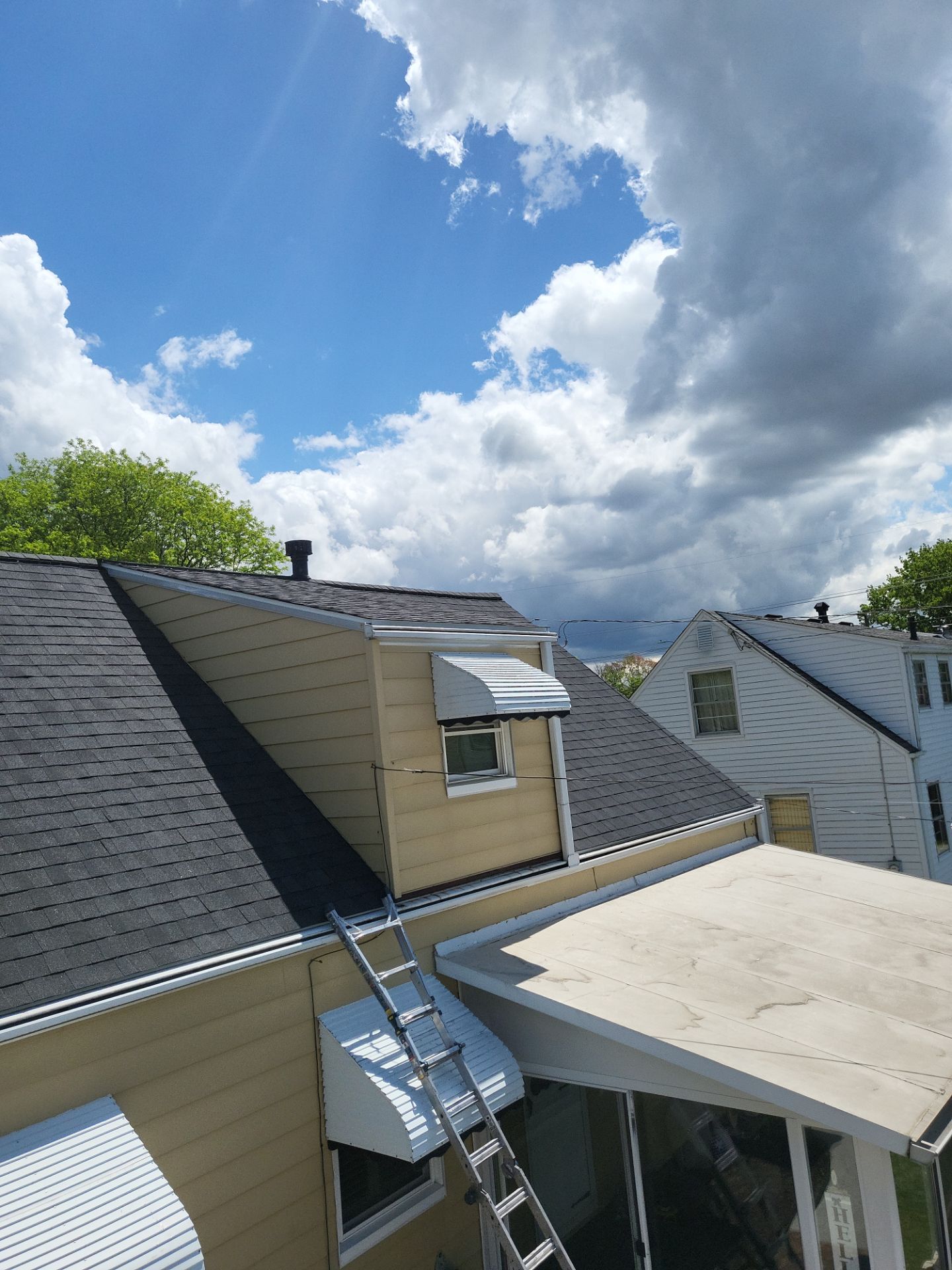 Atlas Pinnacle, Color, Black Shadow, Drip Edge, Color, White by Eagle Eye Roofing