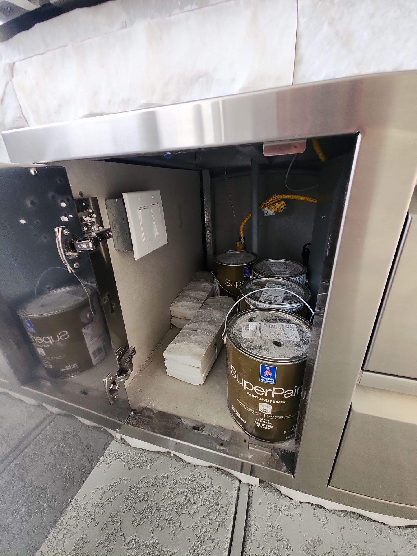 Patio and Summer Kitchen in Texas city by SophAlx LLC