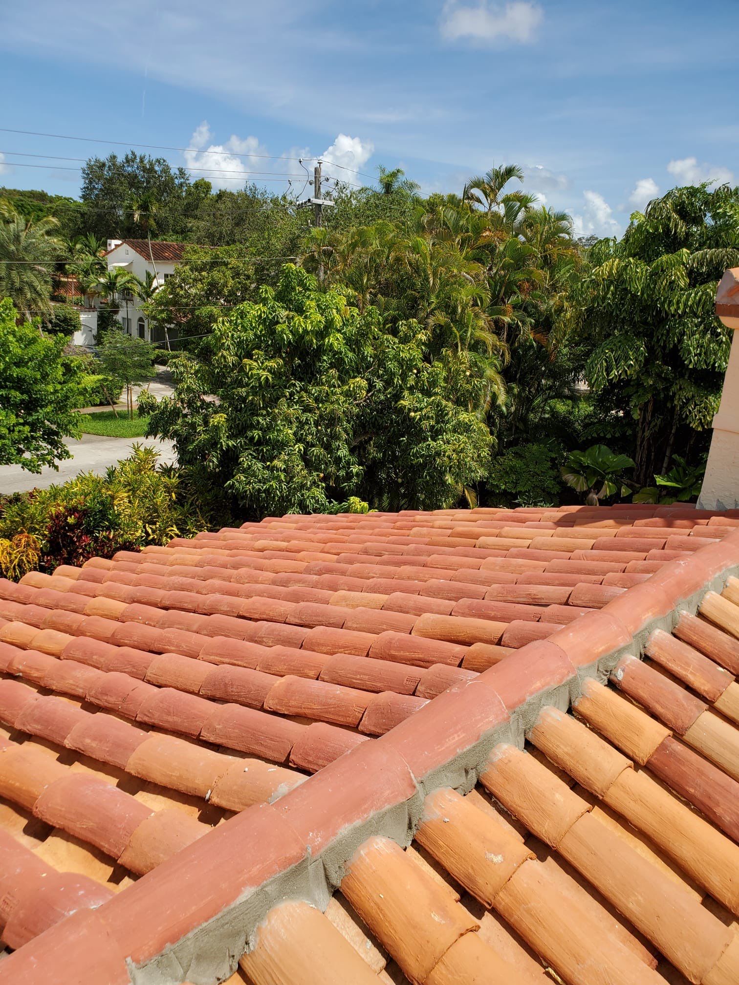 Granada Handmade Barrel Tile - Flashed Blend by Istueta Roofing