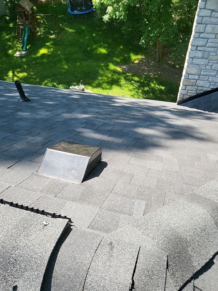 ATLAS PINNACLE COLOR: BLACK SHADOW by Eagle Eye Roofing