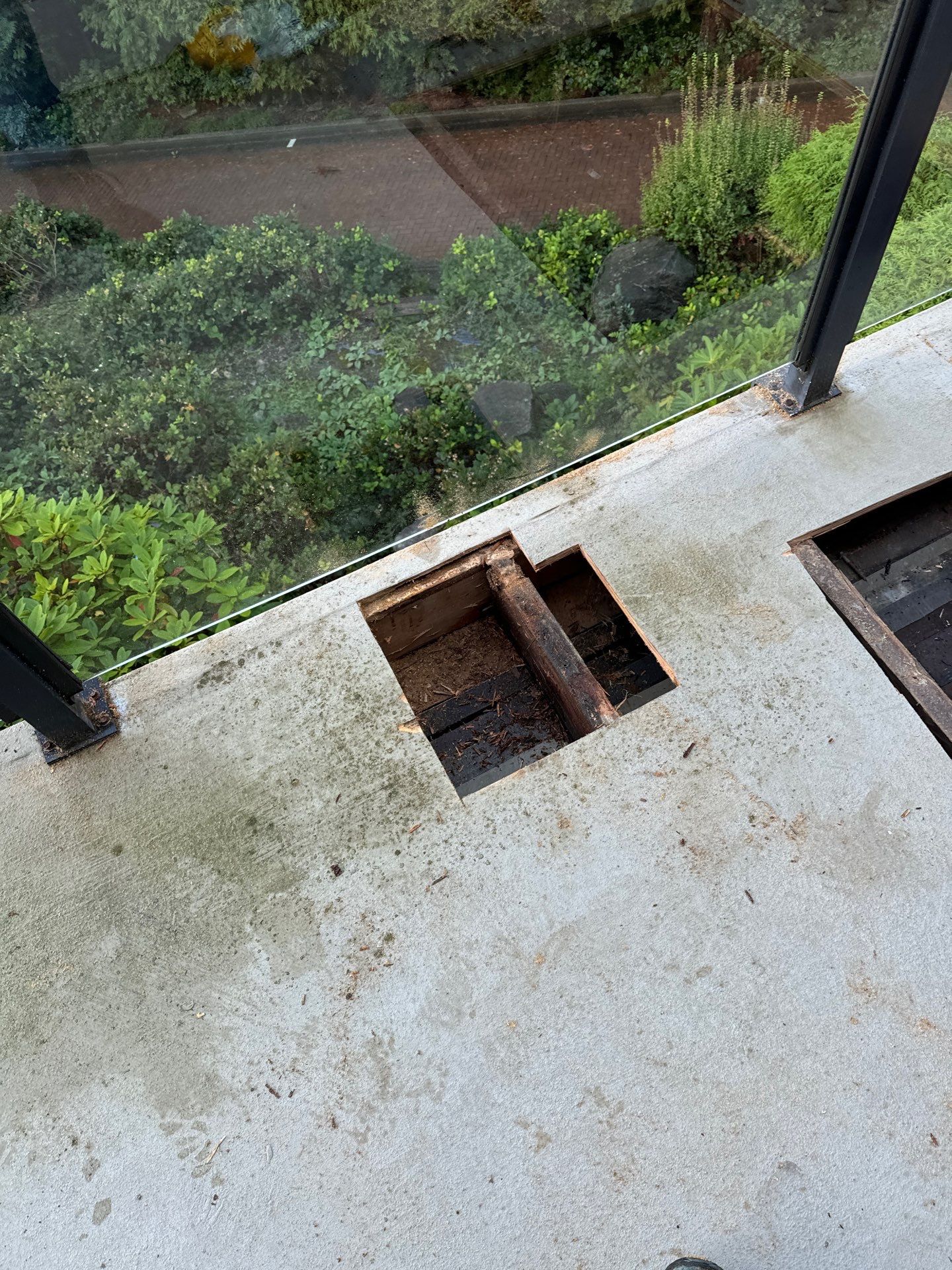 Repair Rotten Deck In West Vancouver  by YVR Construction Group