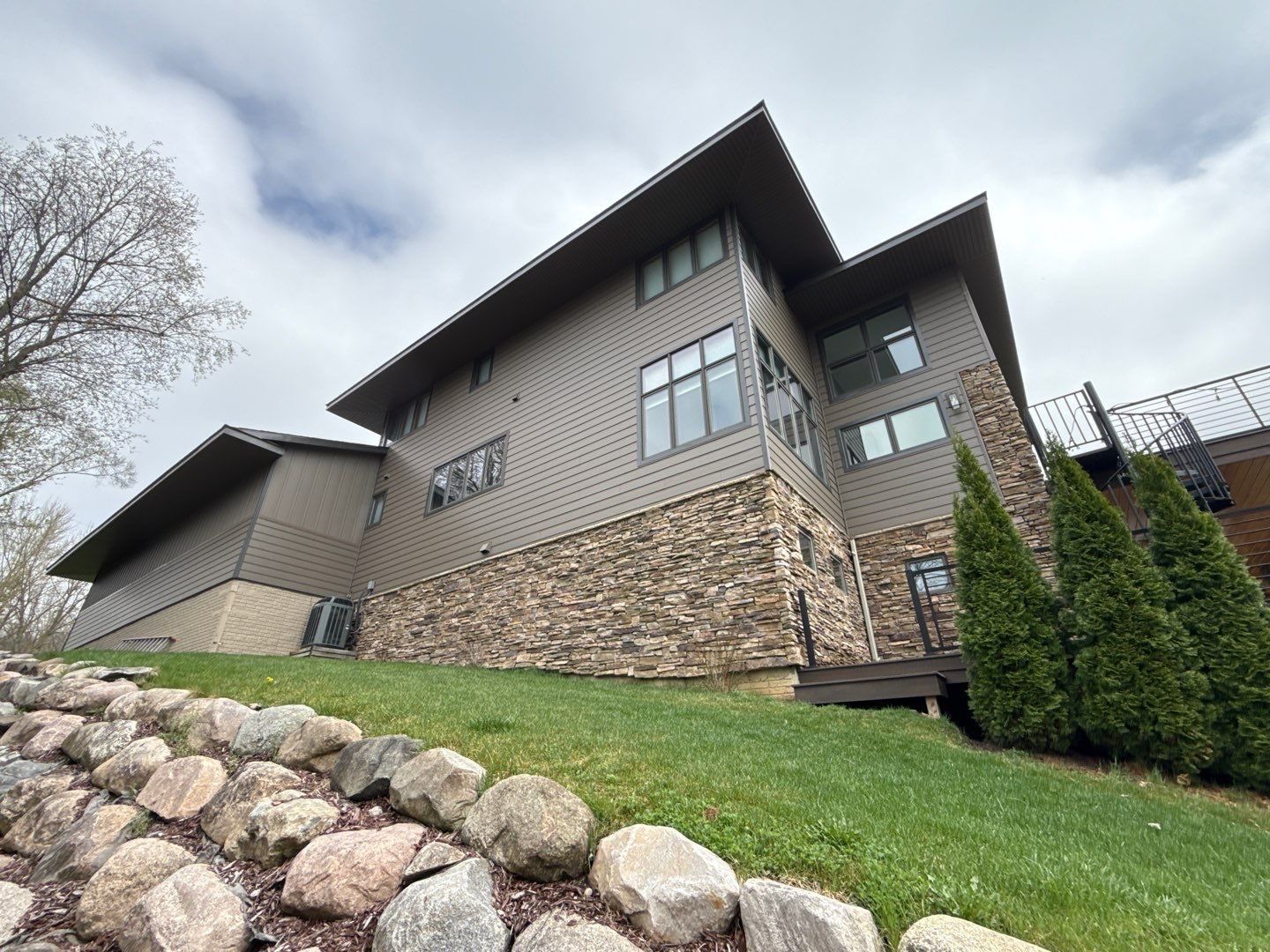 Siding Replacement using Ascend by 180 Contractors
