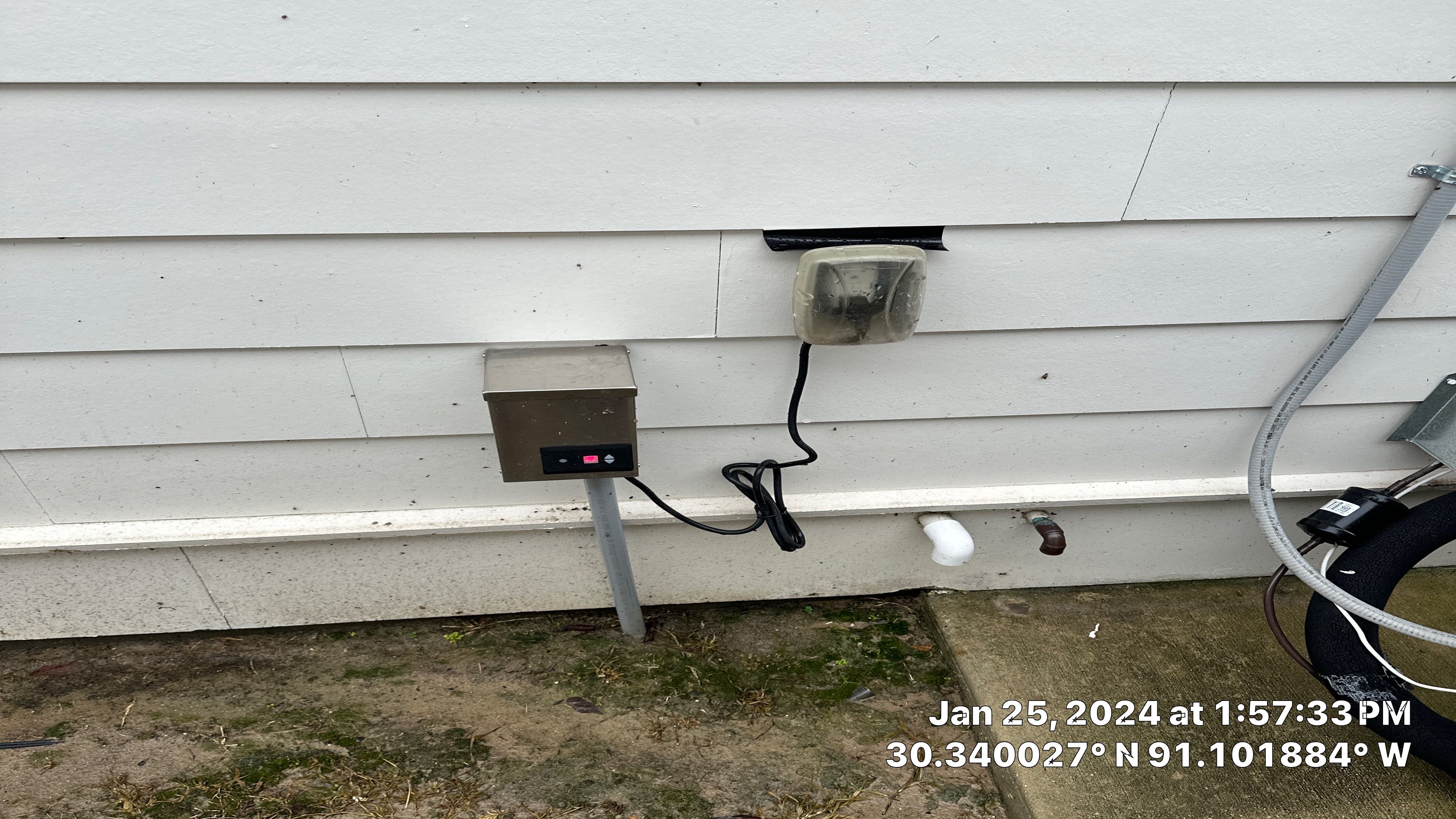 LANDSCAPE LIGHTING SERVICES using REPAIR / REPLACE  by CutScape, LLC.