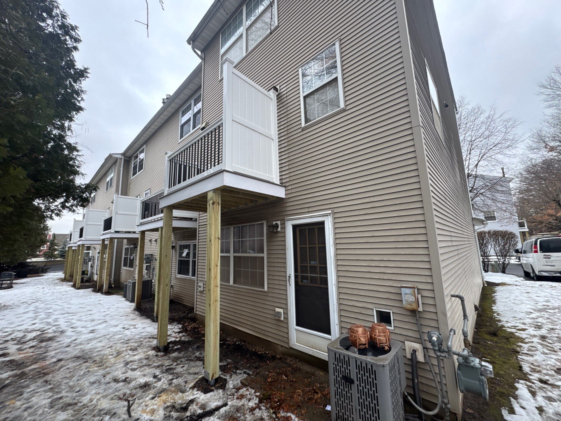 Condo Project Deck Replacement by deck guardian