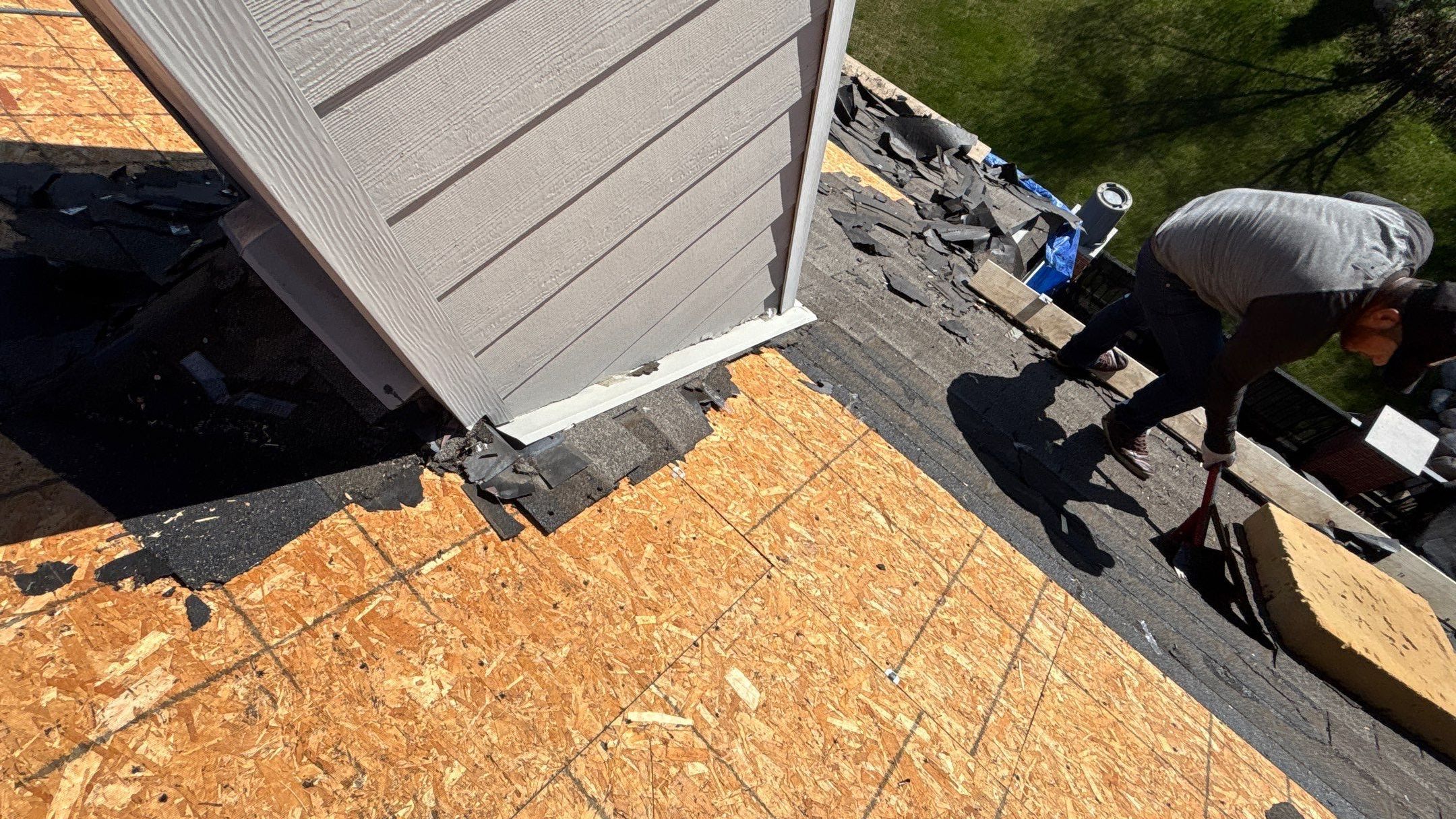 Roof Replacement using Owens Corning Onyx Black by 180 Contractors