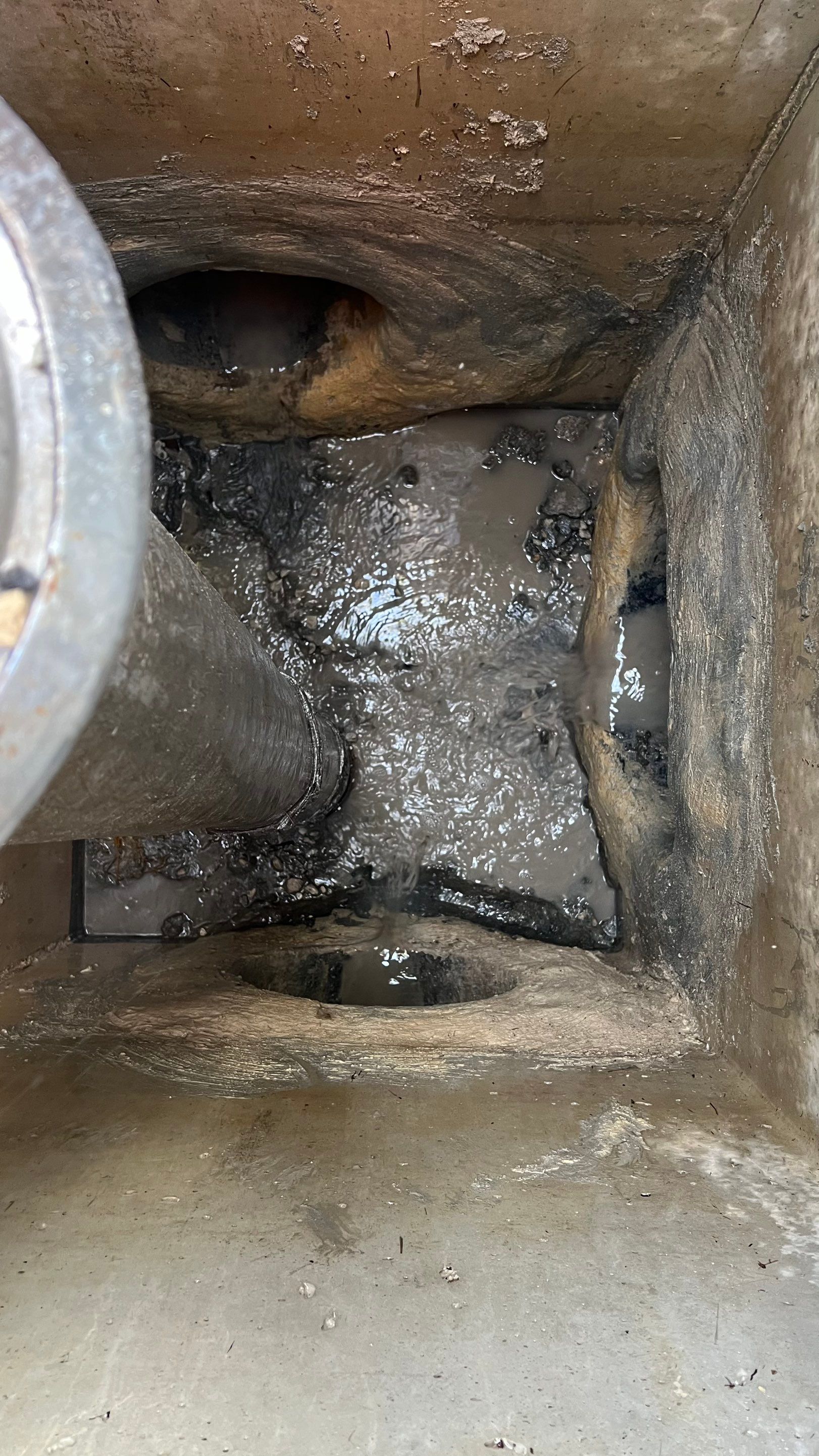 New Construction Commercial Parcel Stormwater System Cleaning by APS Power & Water