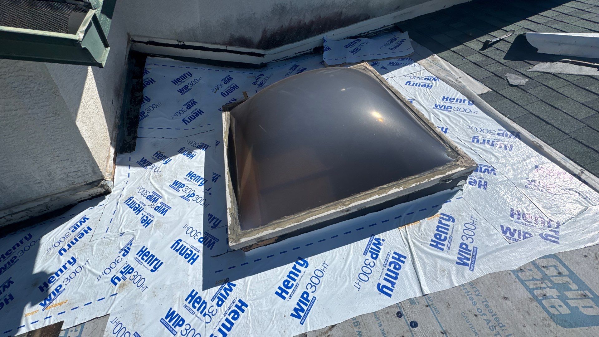 Roof Repair Skylight Repair 78015 by Rox Roofing