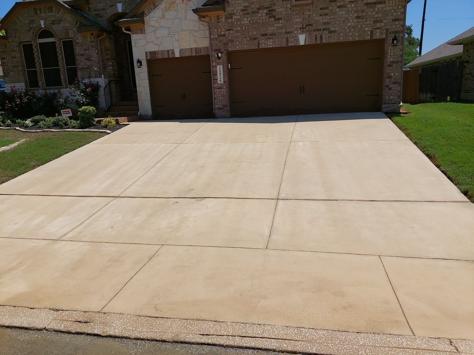 Wortham Oaks - San Antonio, TX by Hole In One Lawns, LLC
