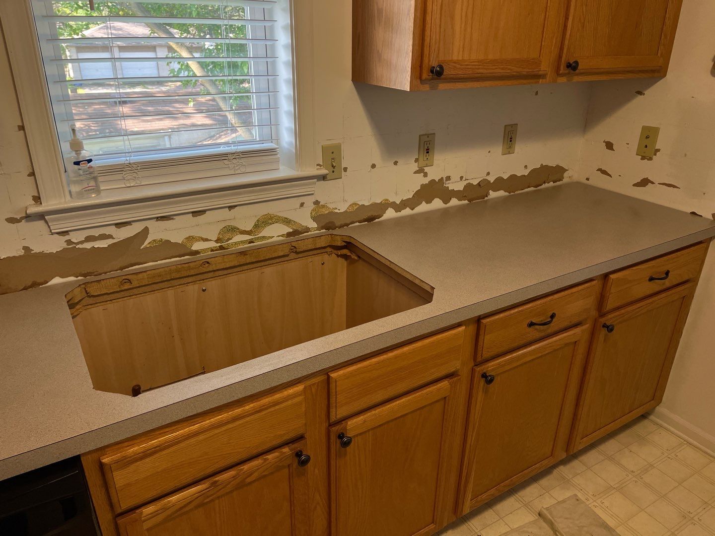Diamondcoat Black Marble by New Finish LLC