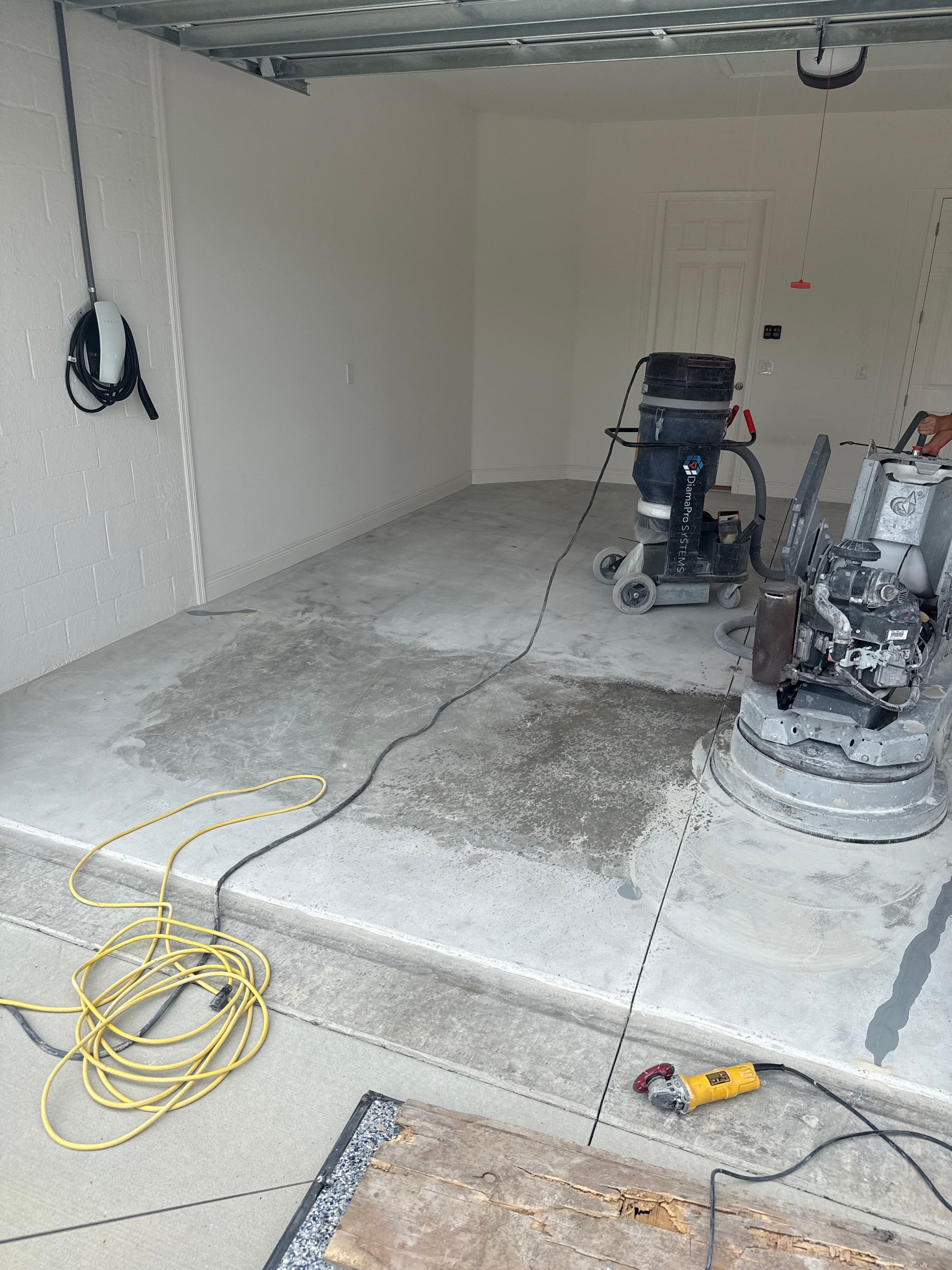 Garage by Innovative Concrete Coatings 