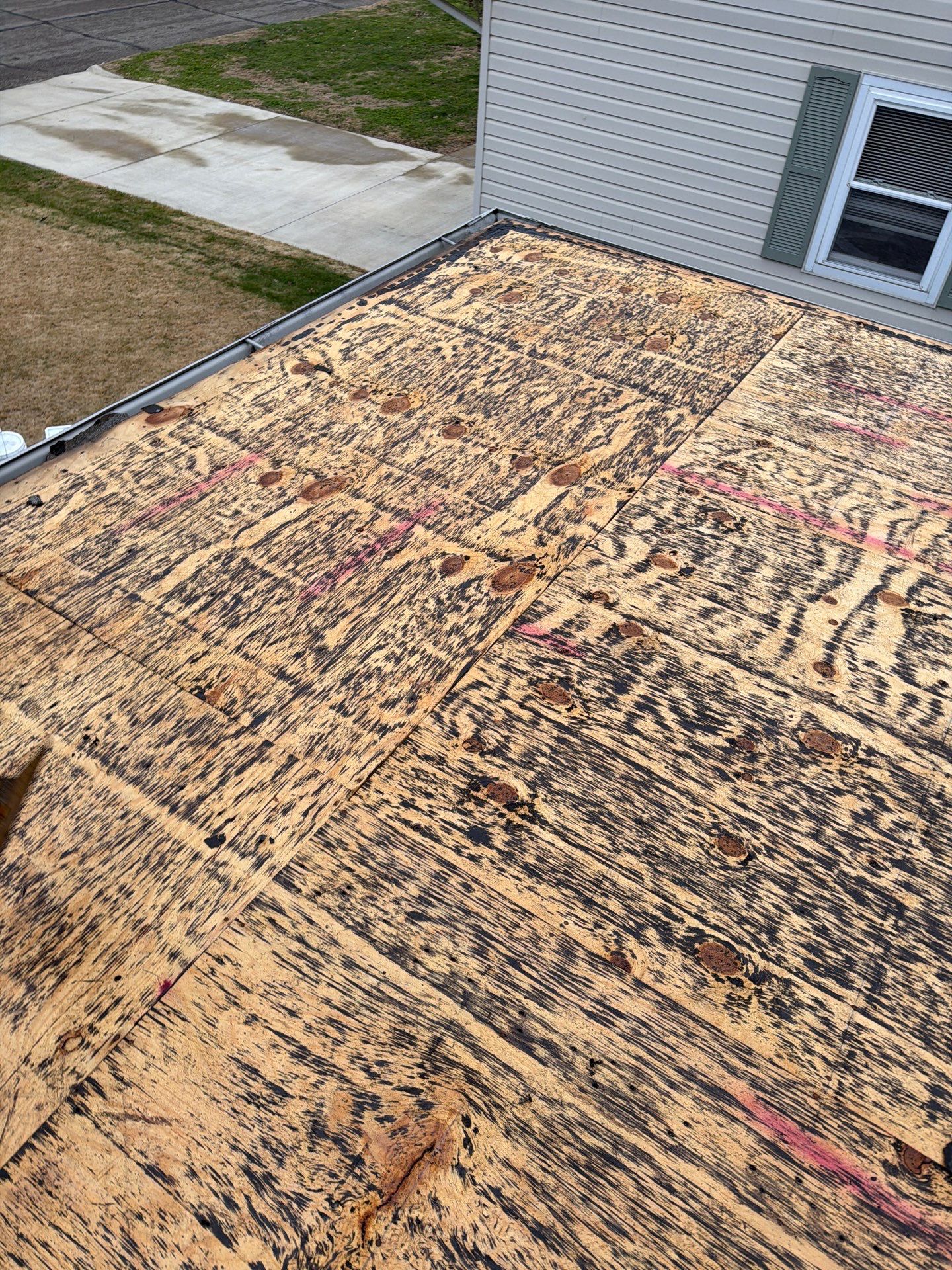 Residential Roofing Installation using EPDM and GAF Timberline HDZ Hickory by Rainstoppers Roofing