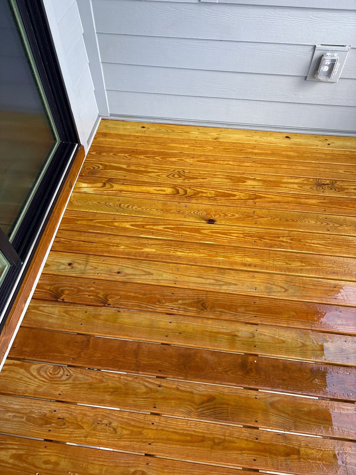 Deck using Wood Sealant by DuraSeal