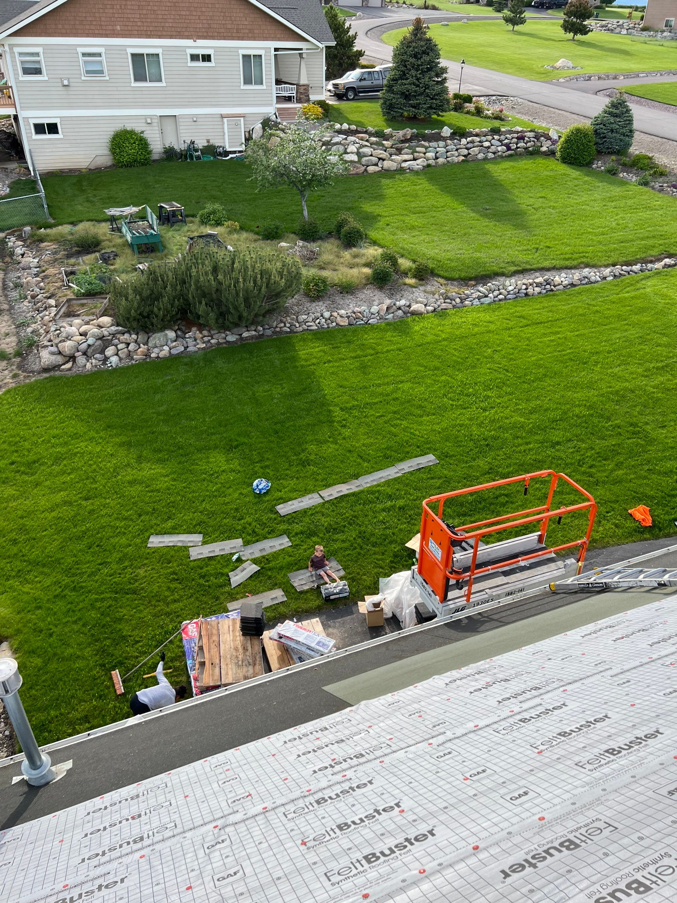 GAF Timberline HDZ - Weathered Wood by Montana Roofing Solutions