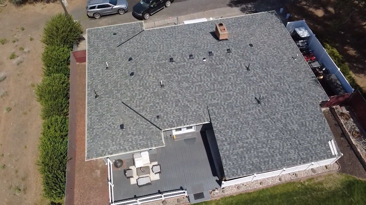 Residential Roof Installation Featuring CertainTeed Landmark Pro Shingles in E 5th Ave Odessa, WA 99159 The Alpine Premium System - 5-Star PREMIER SureStart PLUS Coverage - Certainteed Landmark® PRO Shingle - Max Def Granite Gray by Alpine Roofing