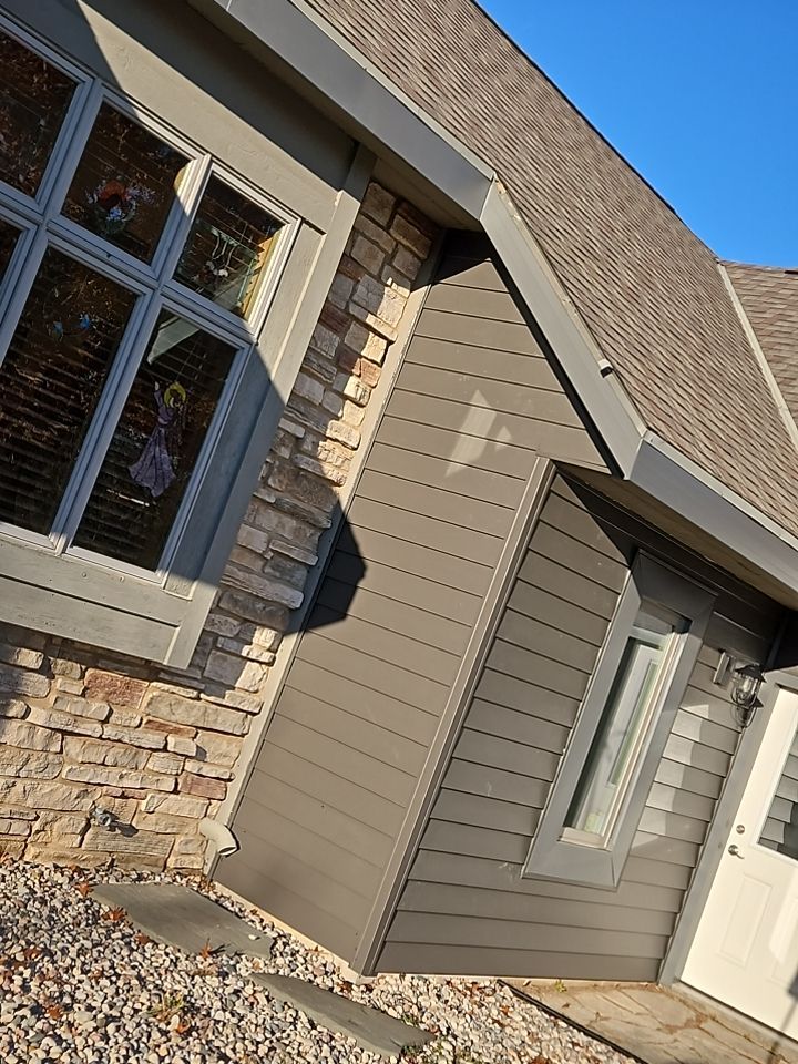 Siding Installation using Norandex Polar Wall Plus Siding, Window Wraps by Total Exteriors