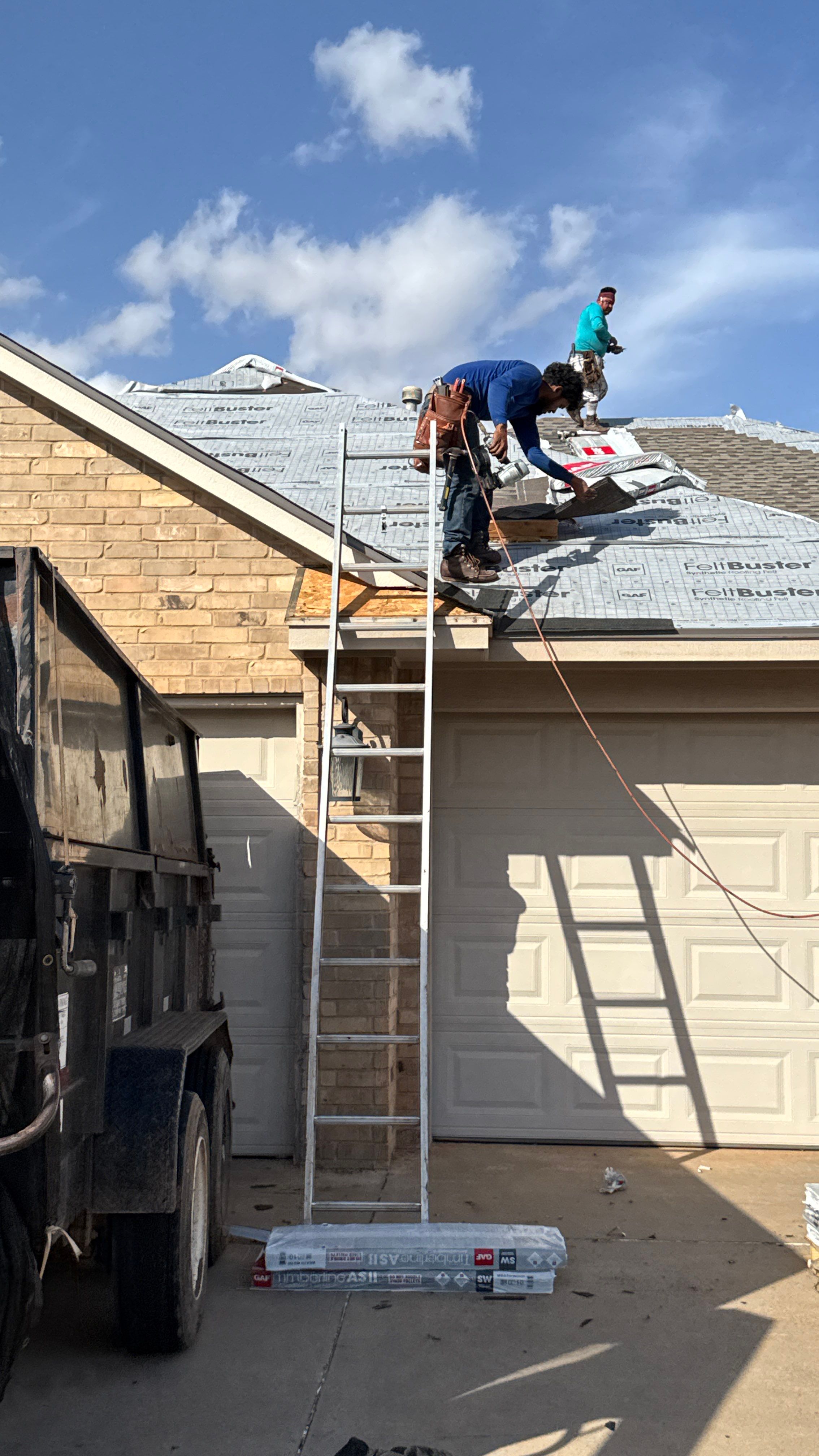 GAF - Weatherwood by Frontline Roofing and Construction