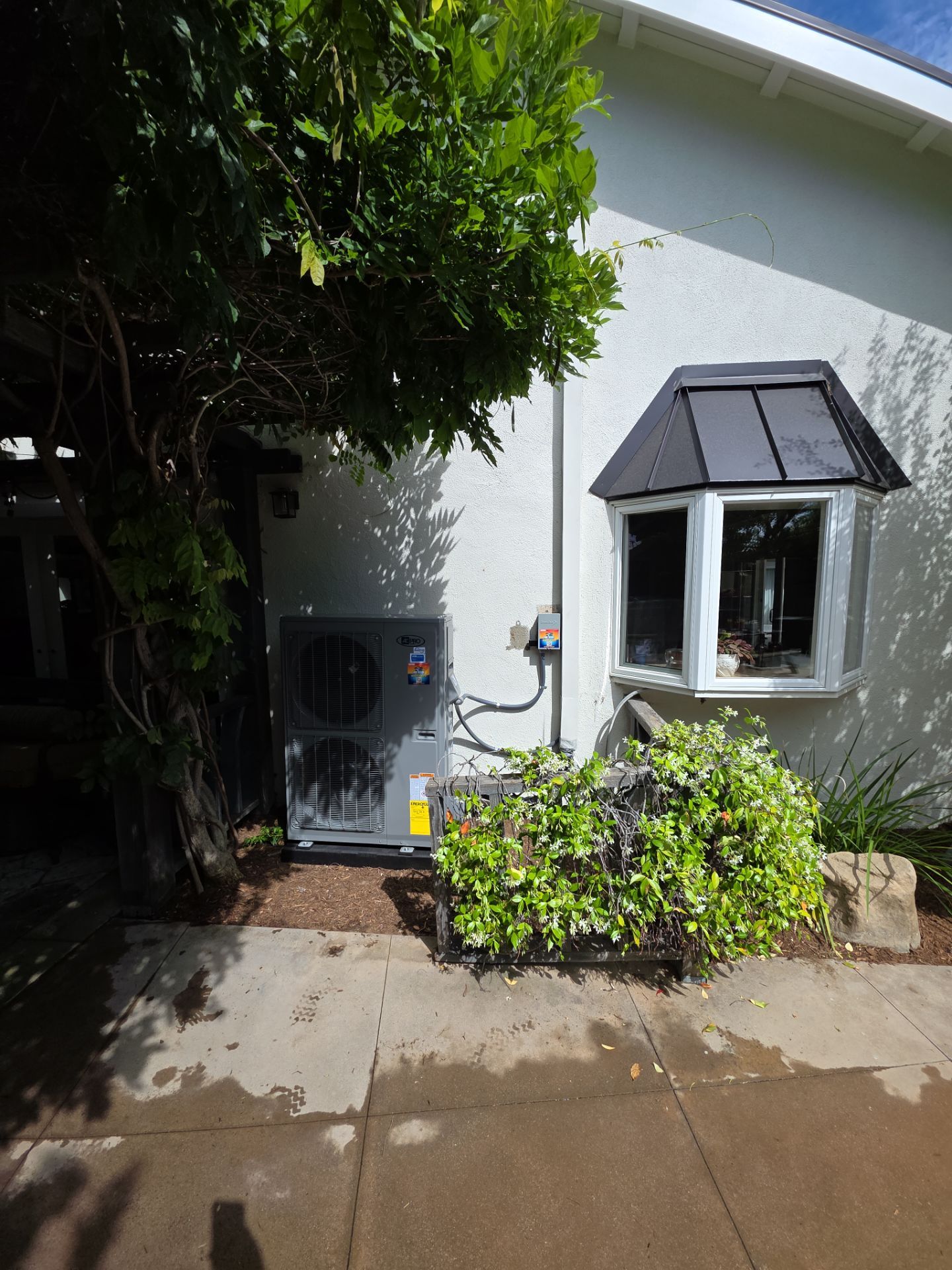 New HVAC, Ducting, & Air Purification in Newport Beach by Big Wave Heating & Air Conditioning