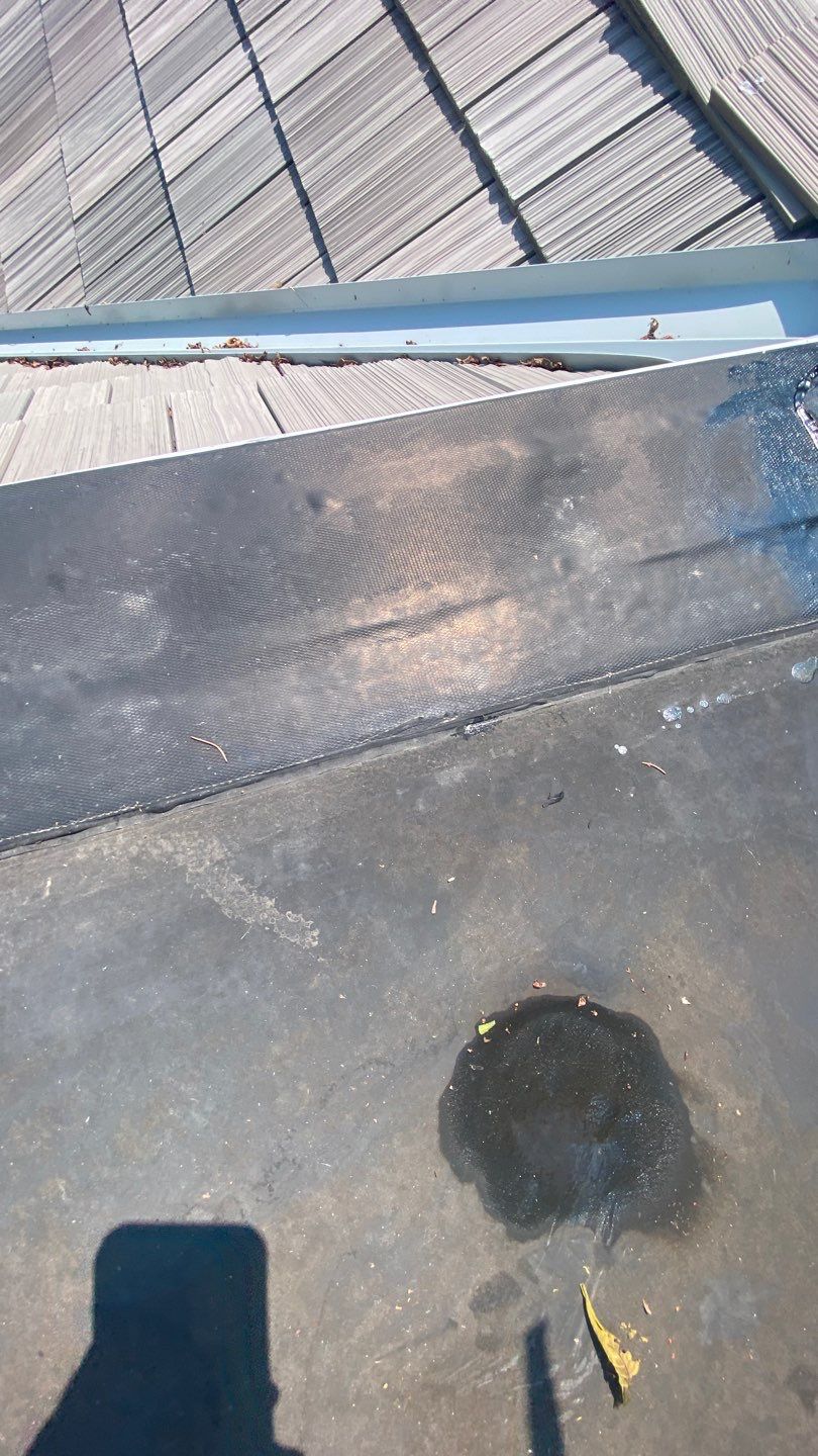 DaVinci Roof Installation with Snow Guards in Oconomowoc Lake by Custom Installations
