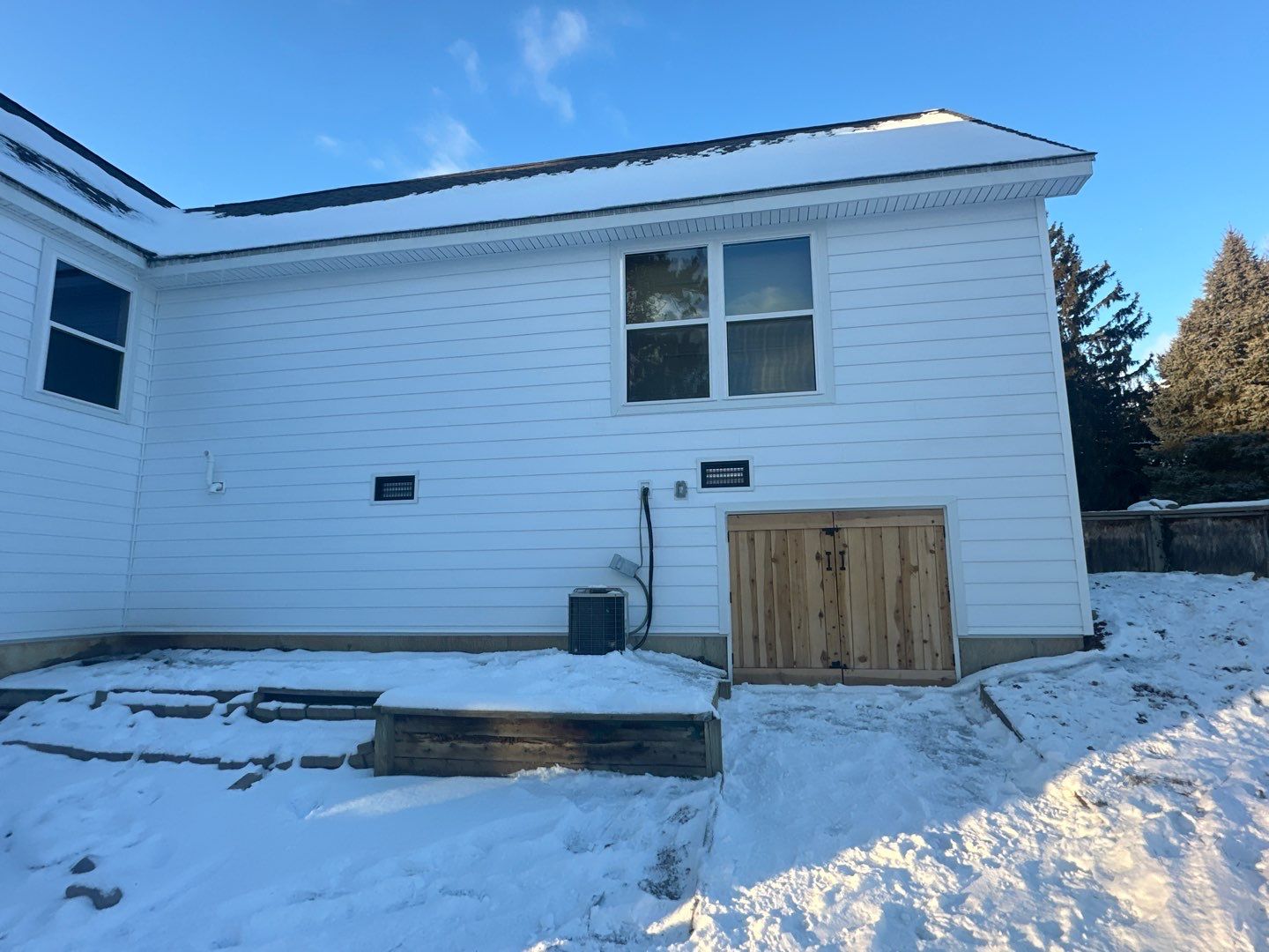 Siding Replacement using Ascend 7" Composite by 180 Contractors