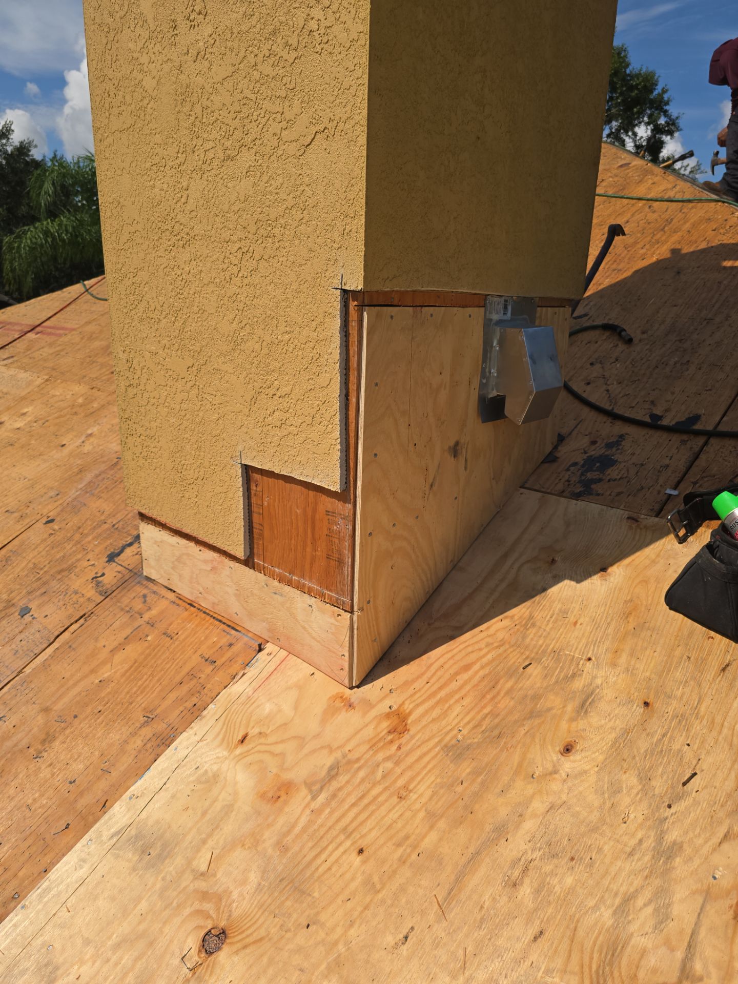 Roof Replacement in Valrico, FL by Shingle Masters Roofing
