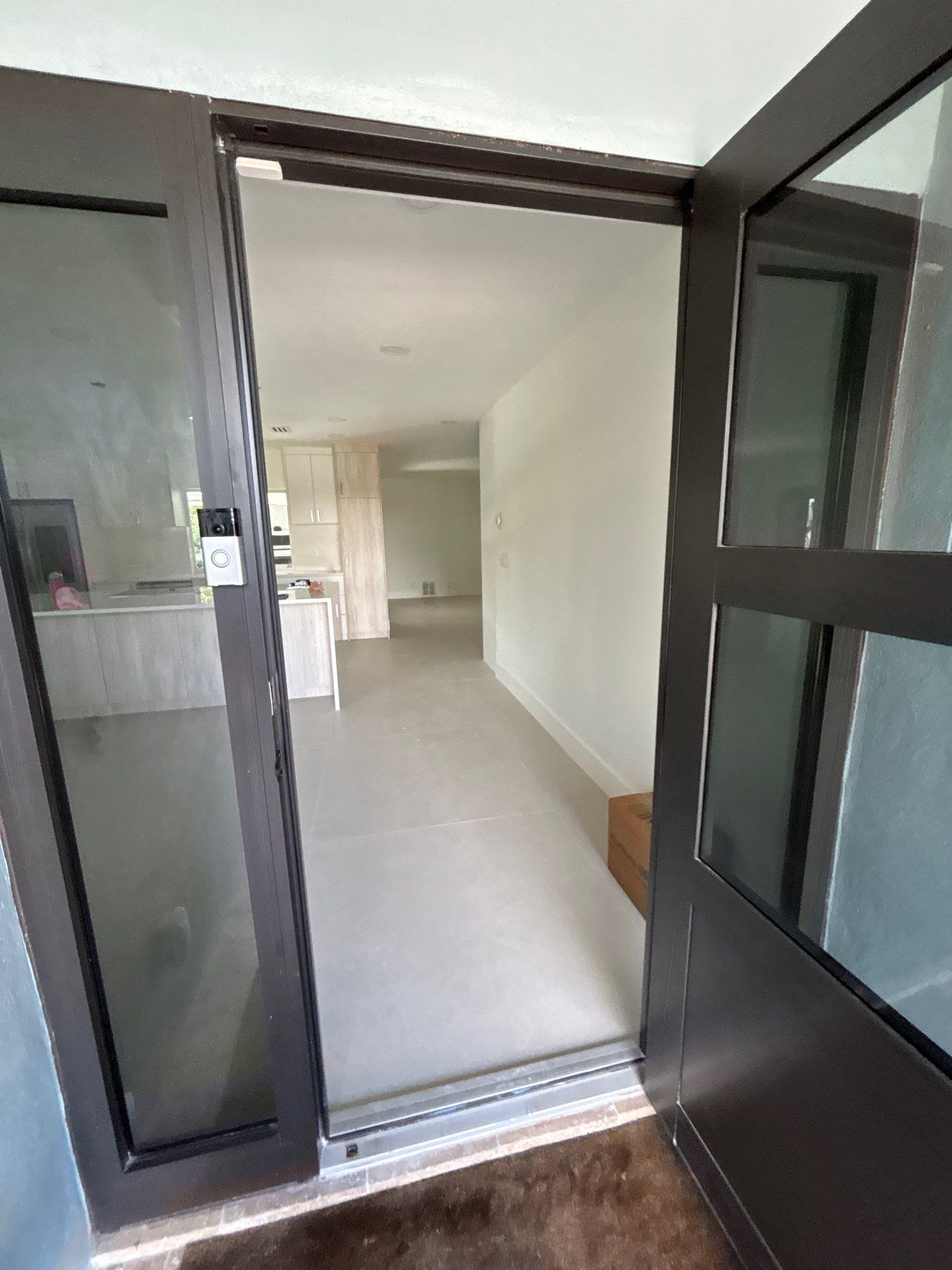 48x48 Flooring - East Boca Raton by Hevi Tile
