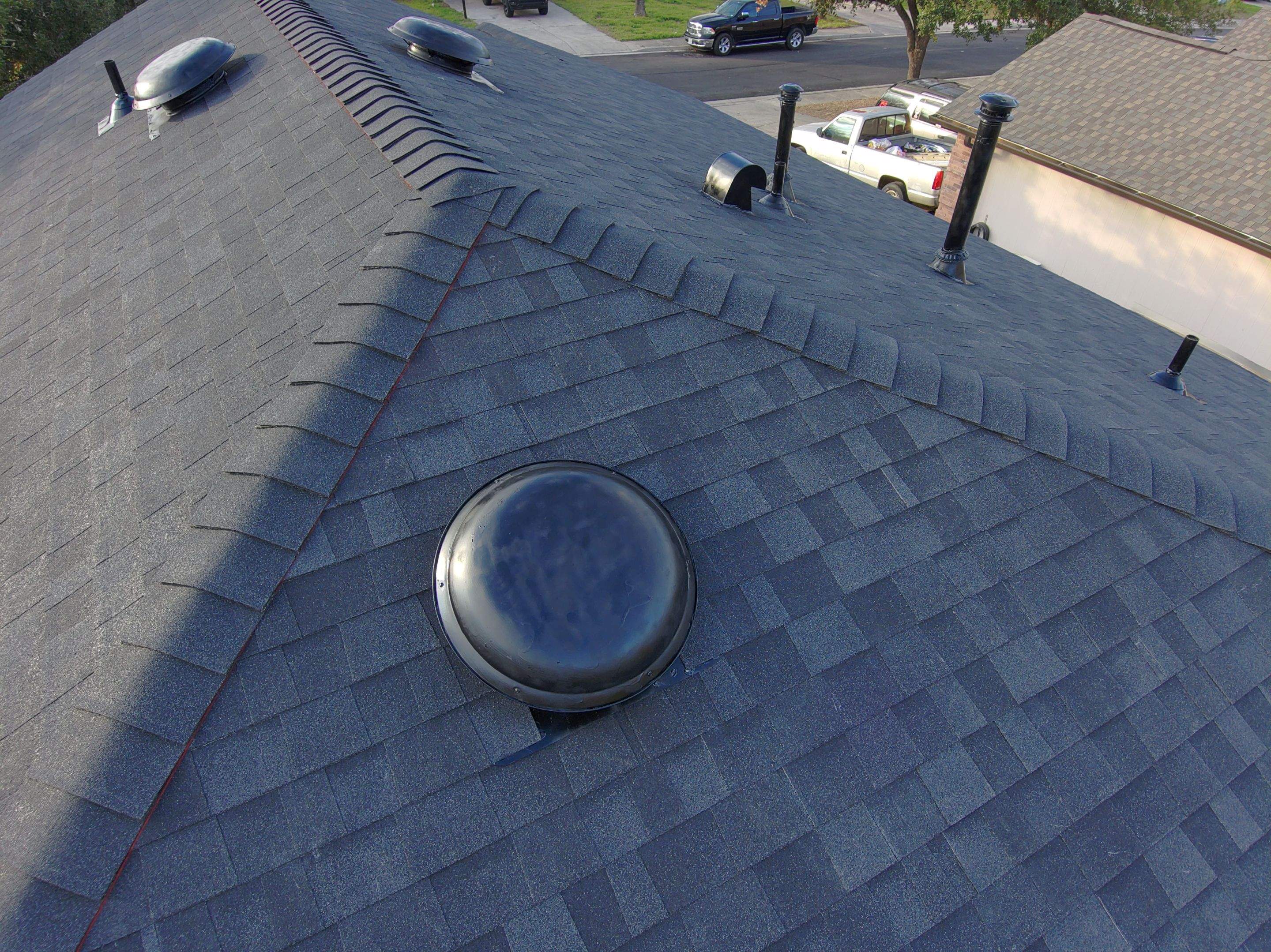 Onyx Black - Owens Corning TruDefinition Duration by RoofsOnly.com