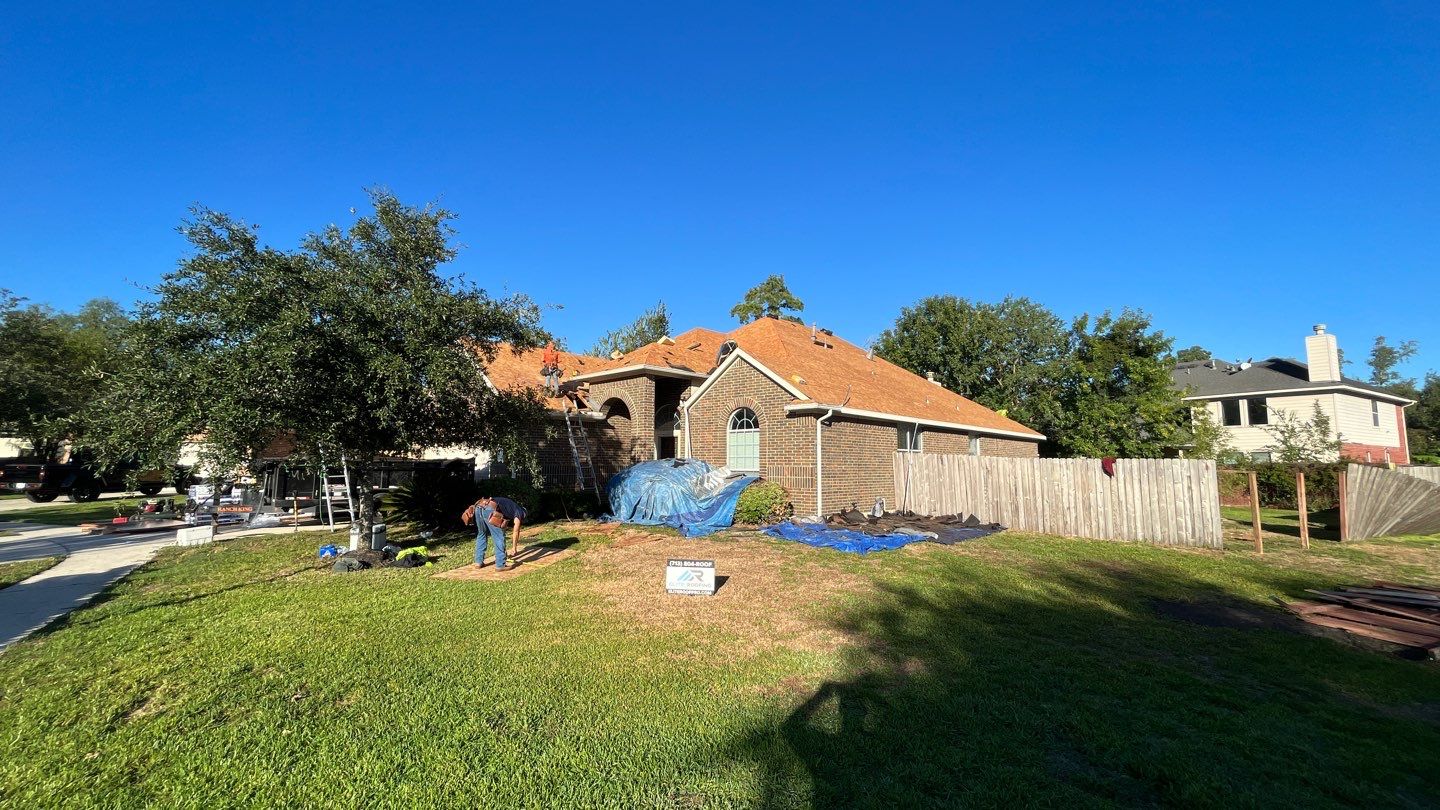 GAF HDZ - Weathered Wood by Elite Roofing LLC