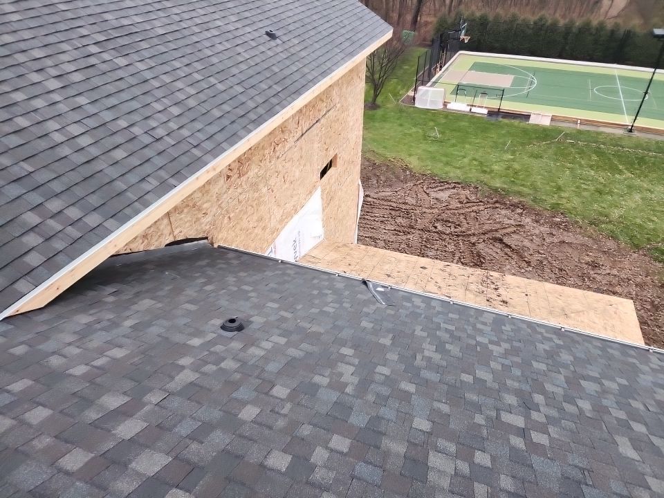 Residential Roof Replacement with GAF HDZ Shingles in Sheboygan, WI by Gellings Roofing & Siding