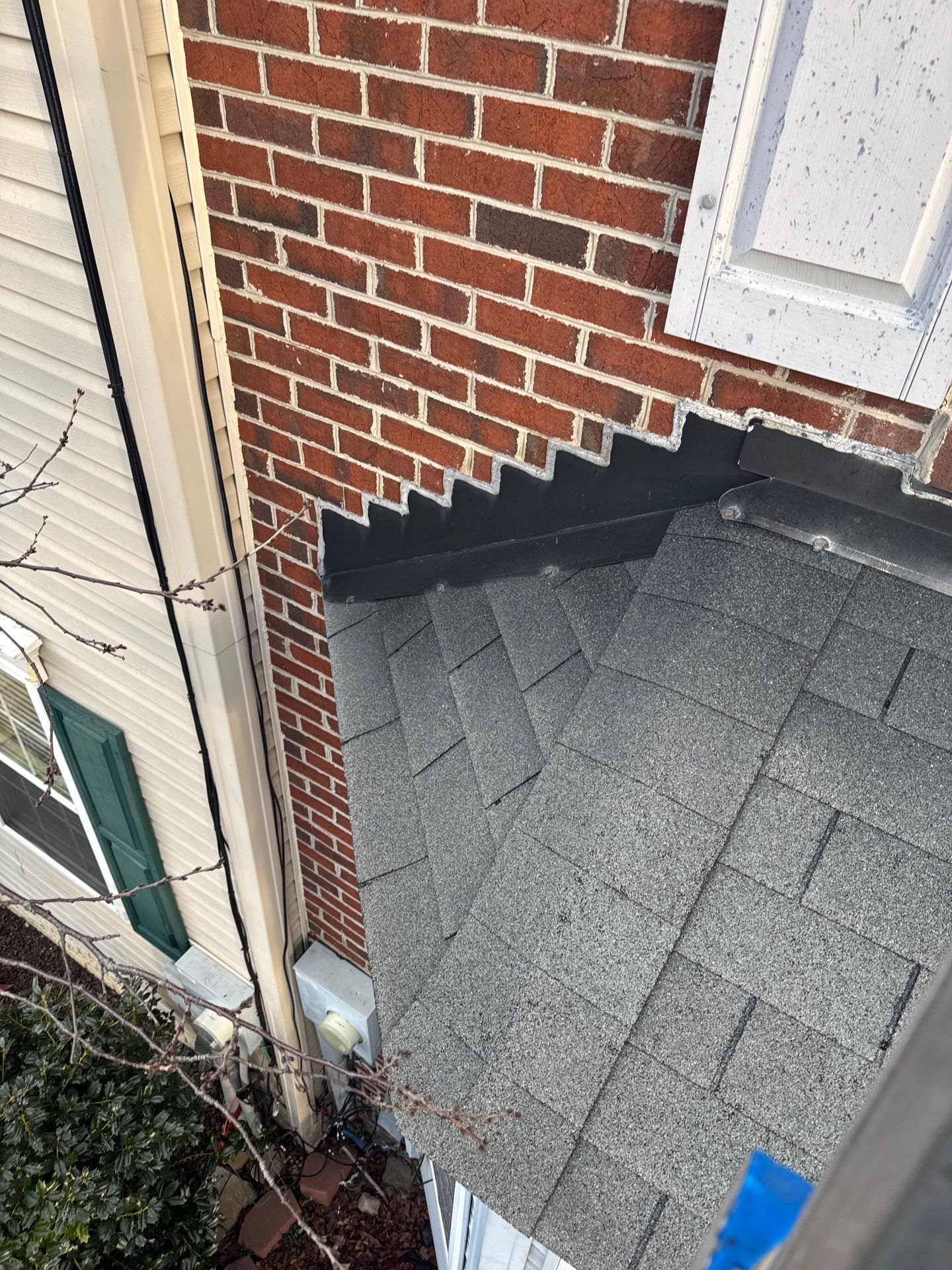 Residential Roofing Installation using certainteed landmark shingles by La Bendicion Contruction Llc
