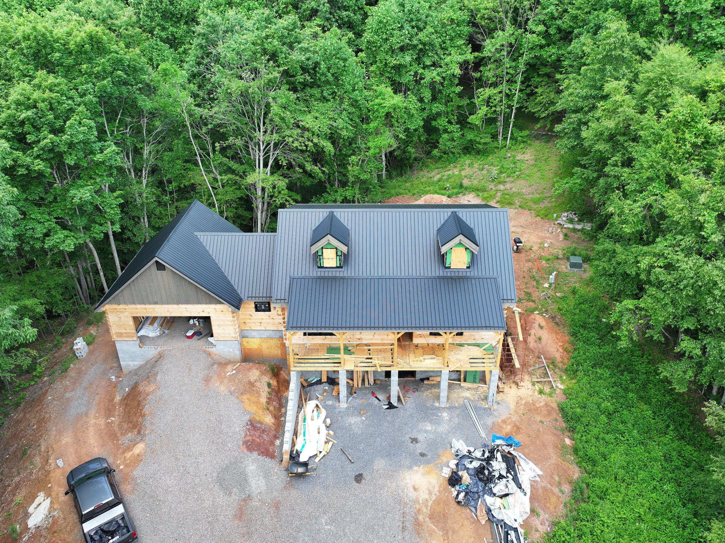 Maples Residence by Omnia Roofing