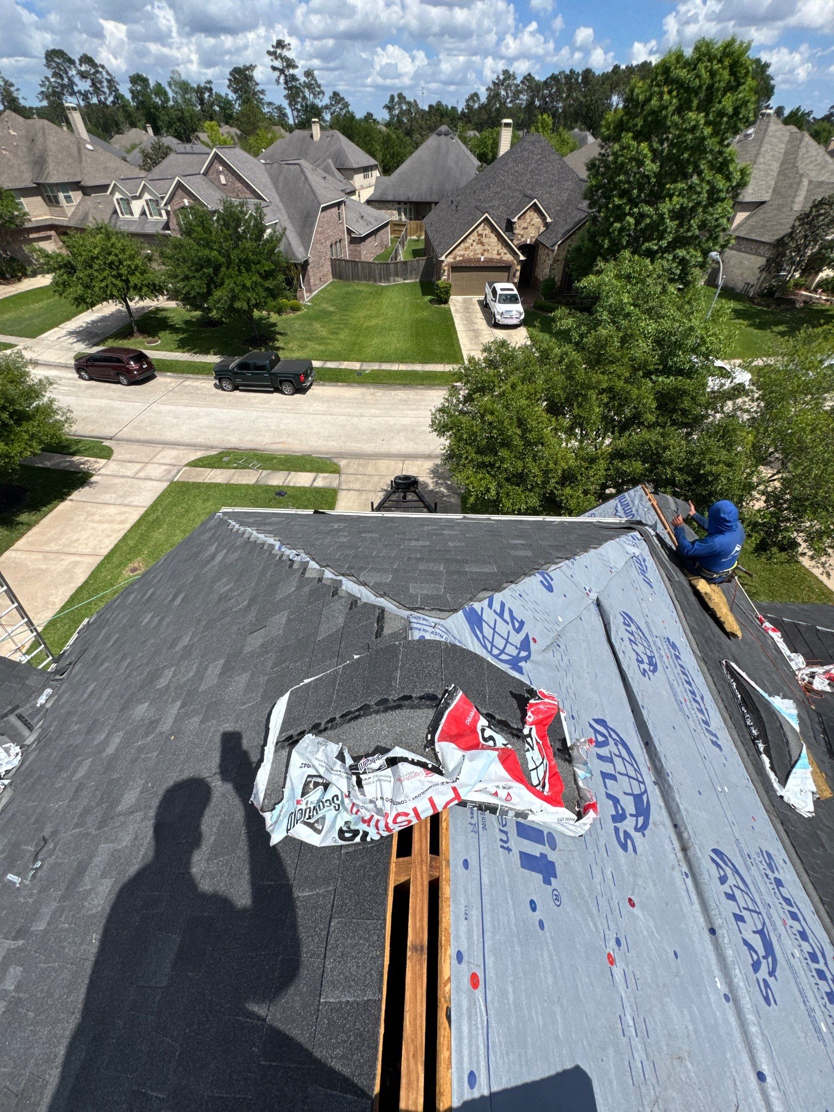 Atascocita Roof Installation using Atlas Pinnacle Pristine by Modern BYLT Roofing & Construction