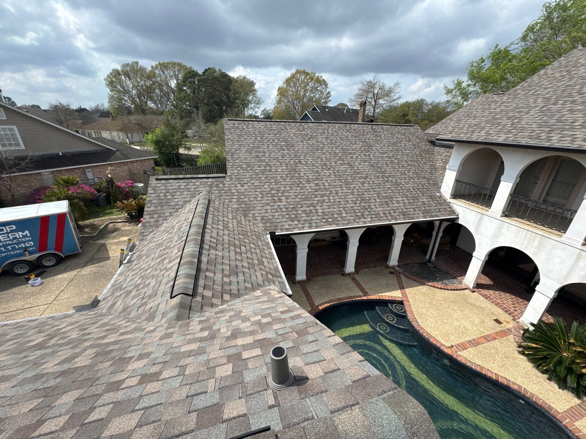 Atlas Pinnacle Pristine Majestic Shake by Top Team Roofing & Construction